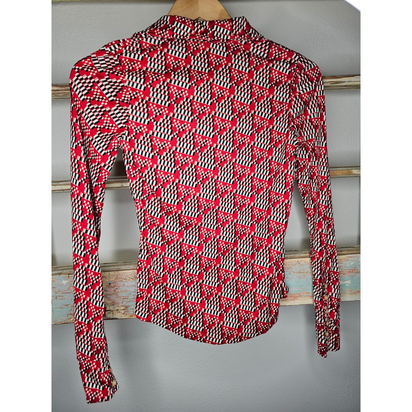 Retro Style Button Up Ladies Shirt with abstract print size 4