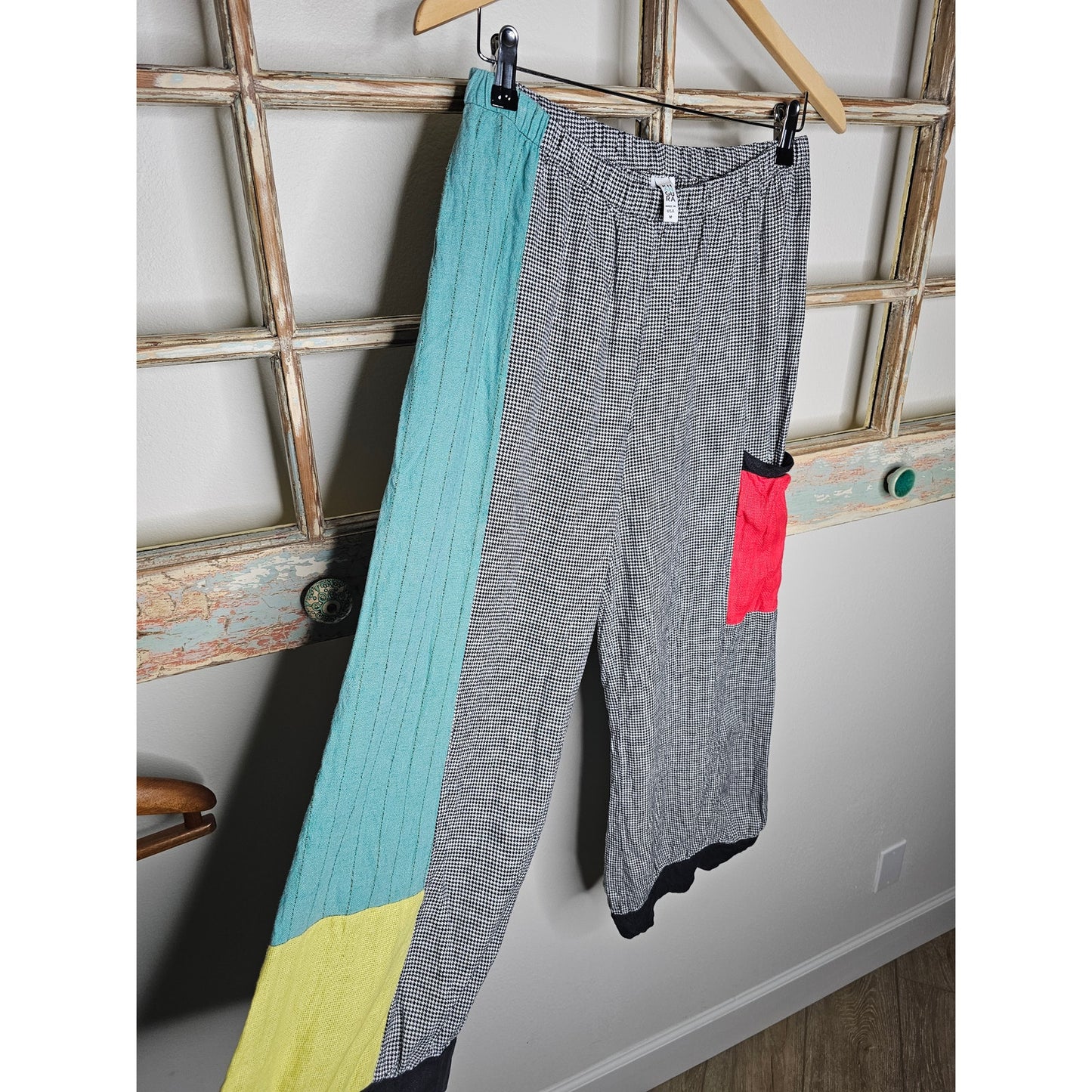 Saint Tropez Khangura The Looker Pants Color Block size Medium