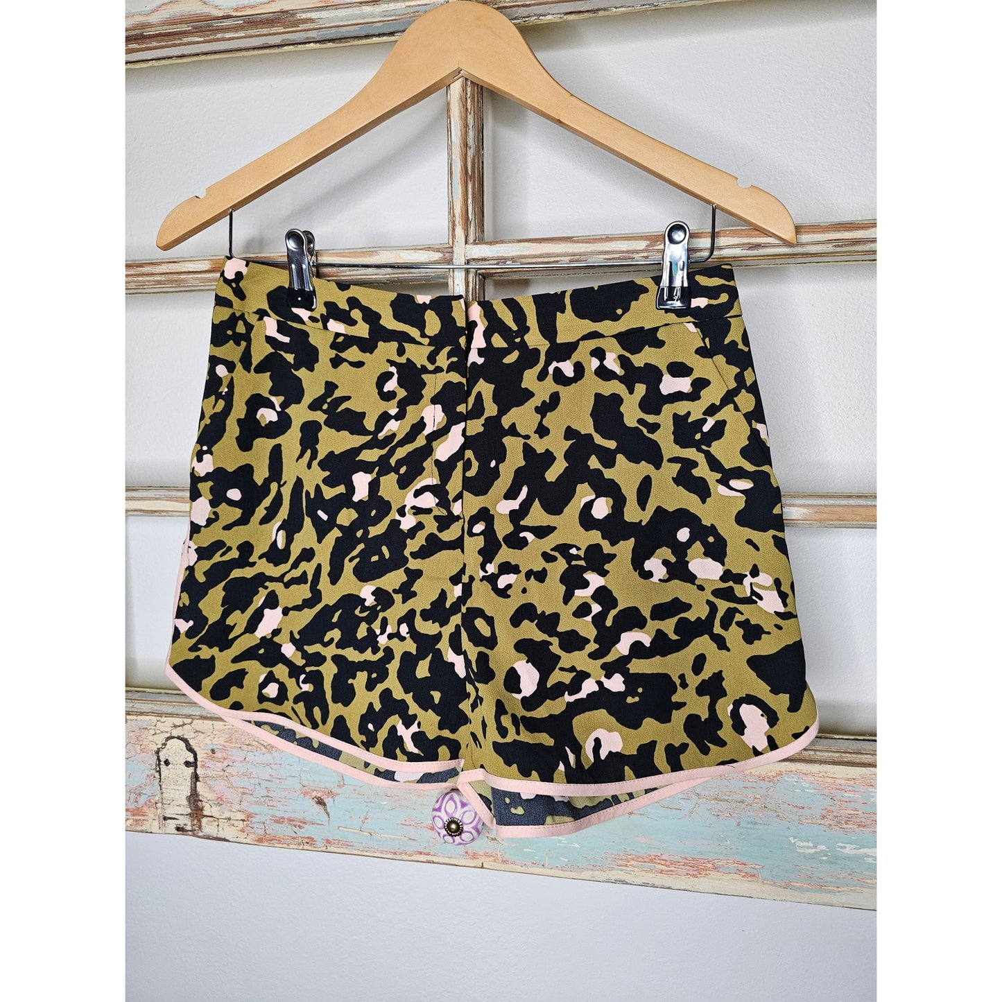 TopShop Cheetah Leopard Animal Print Pockets Silky Shorts Size 6
