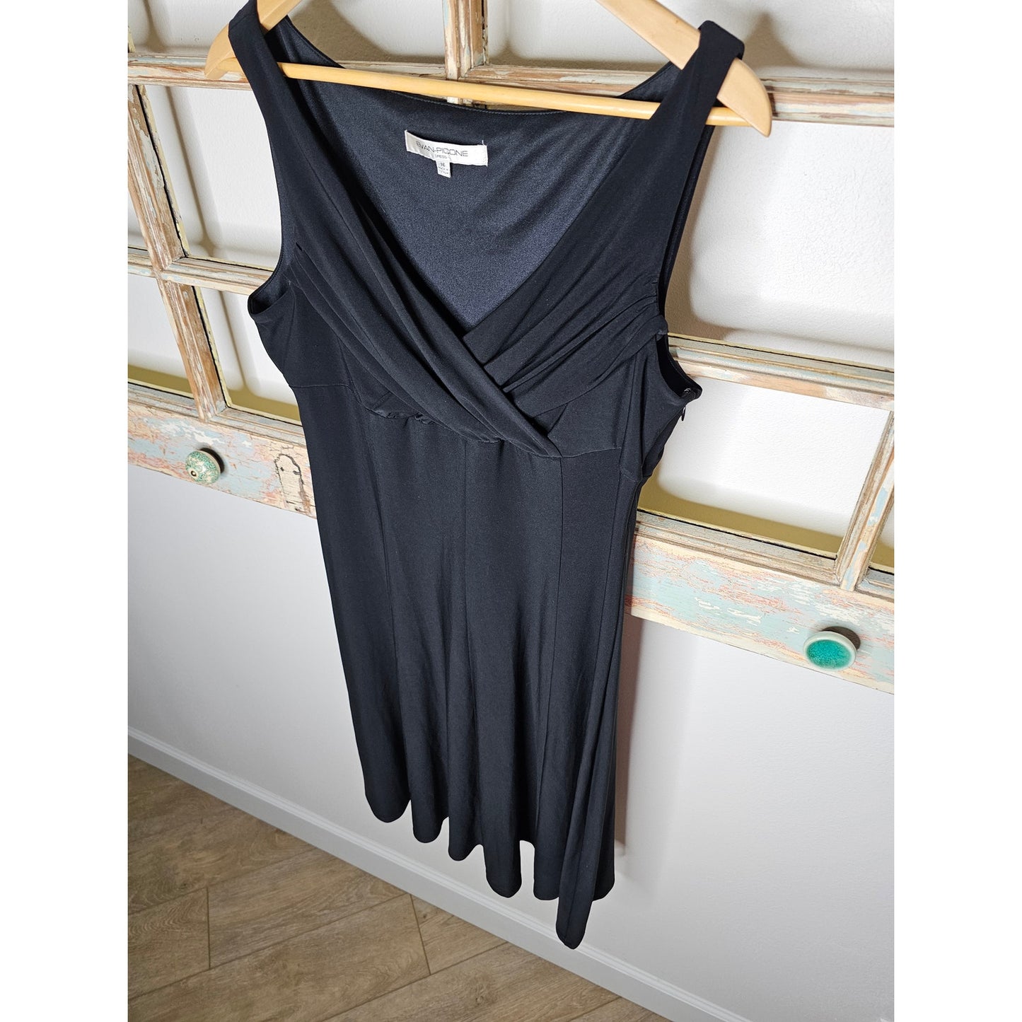 Evan-Picone Black Sleeveless Fit and Flare Midi Dress Ladies size 16