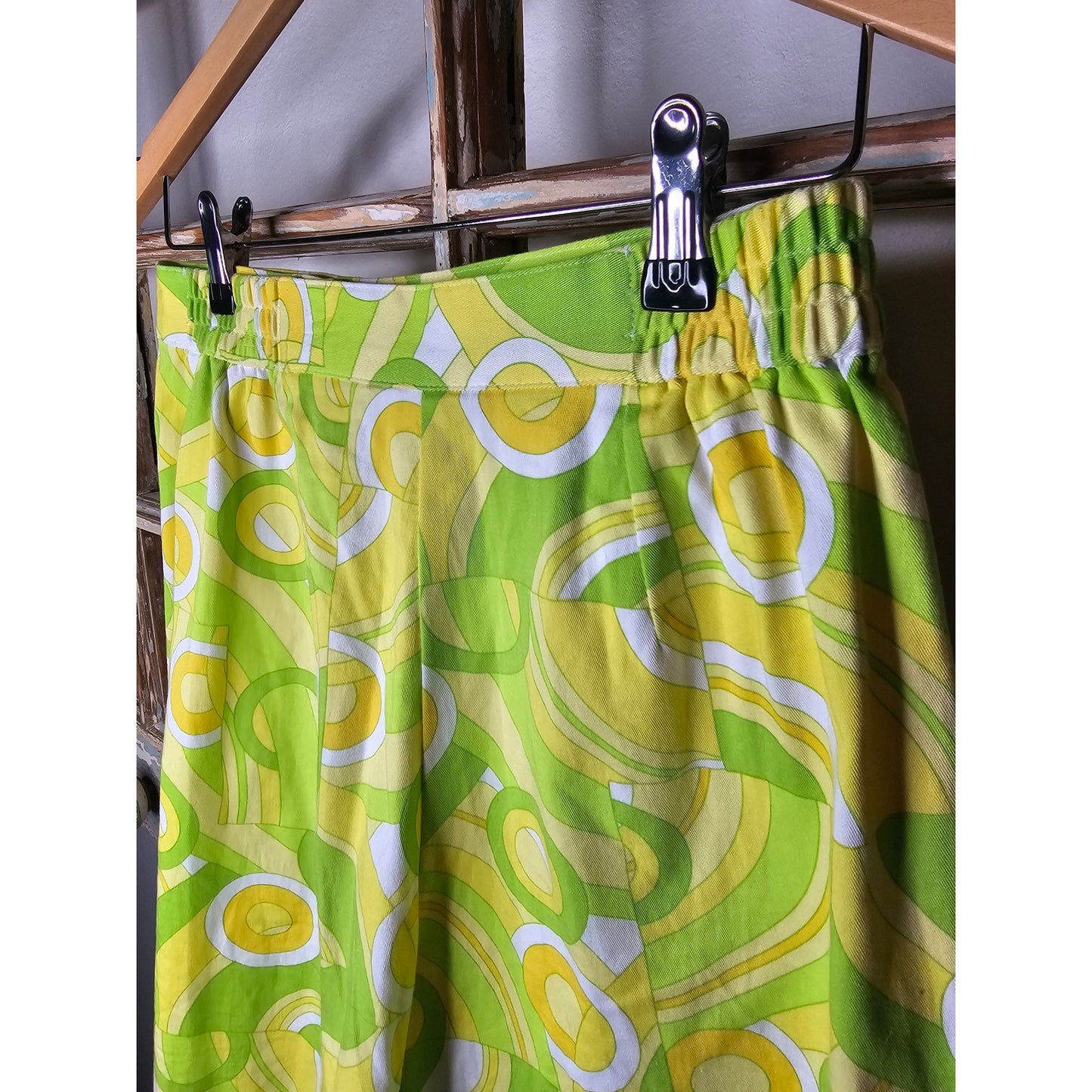 Retro MOD 60's Vibe Skort Ladies Size 10 yellows & Greens