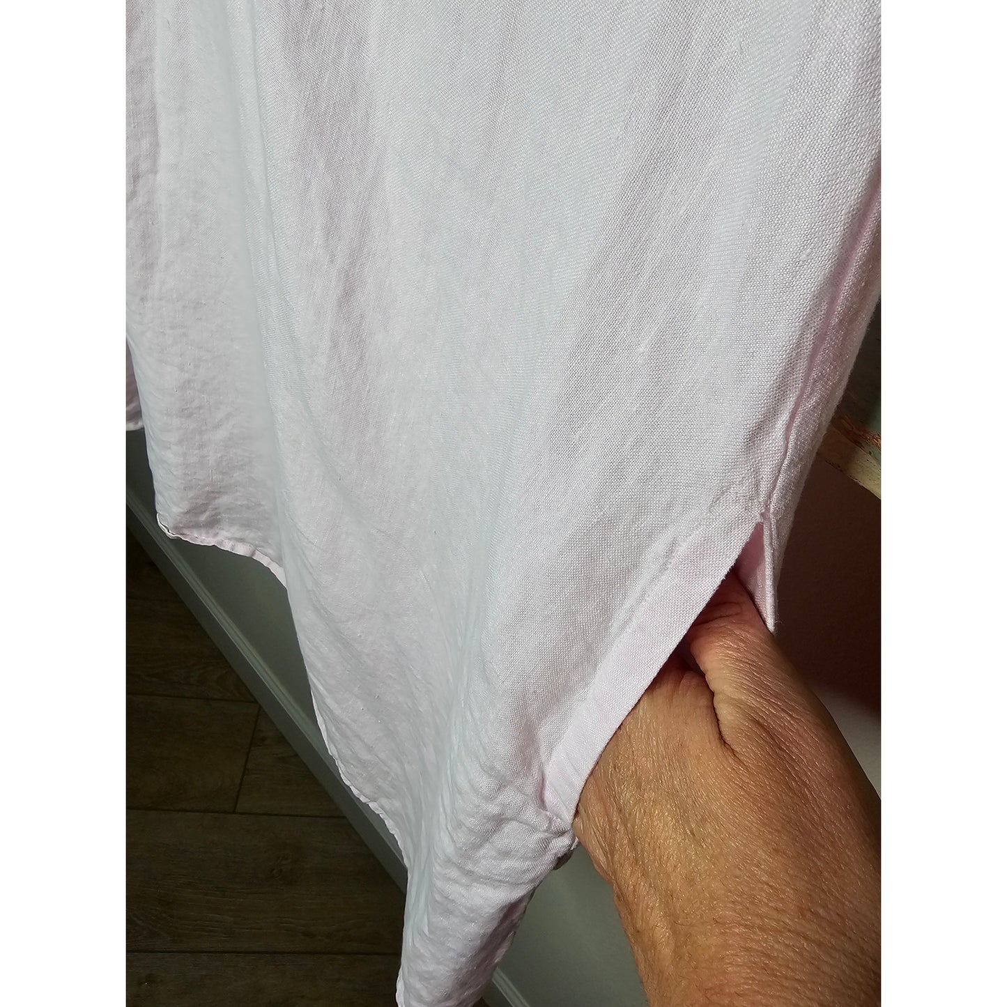 J. Mclaughlin Pink Linen Sleeveless 1/4 button up with collar Ladies size XS