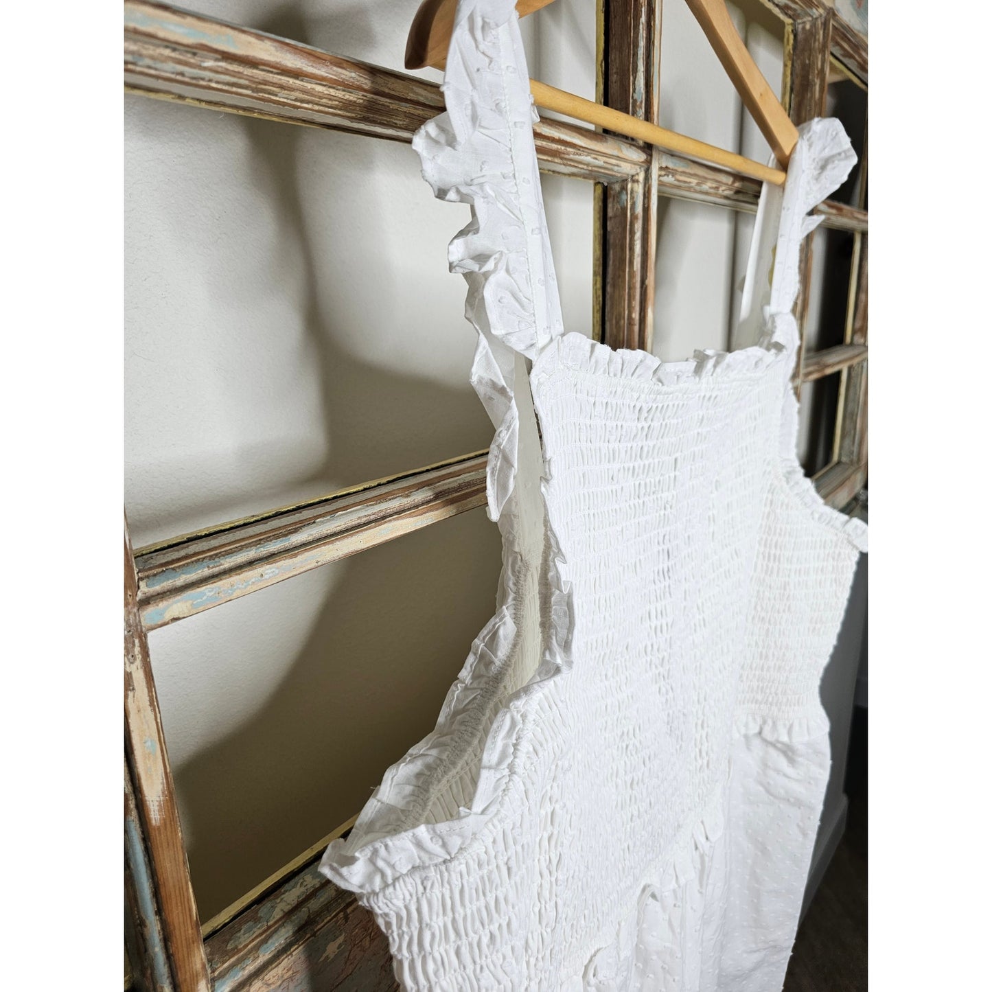 NWT Eloquii Ruffle Shoulder Sleeveless Cropped White Dot Jumpsuit Size 28