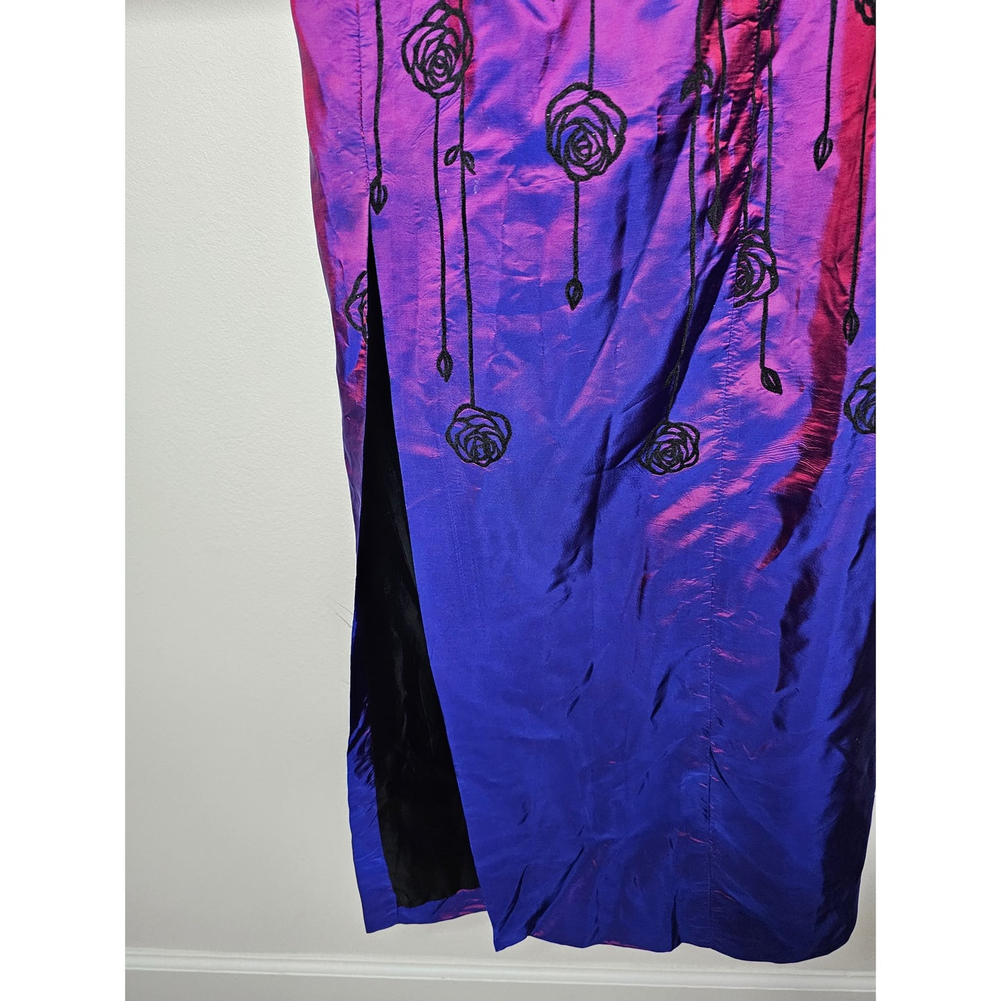 Gunne Sax Vintage Pink/Purple Iridescent Dress W/ Velvet Roses Size 5