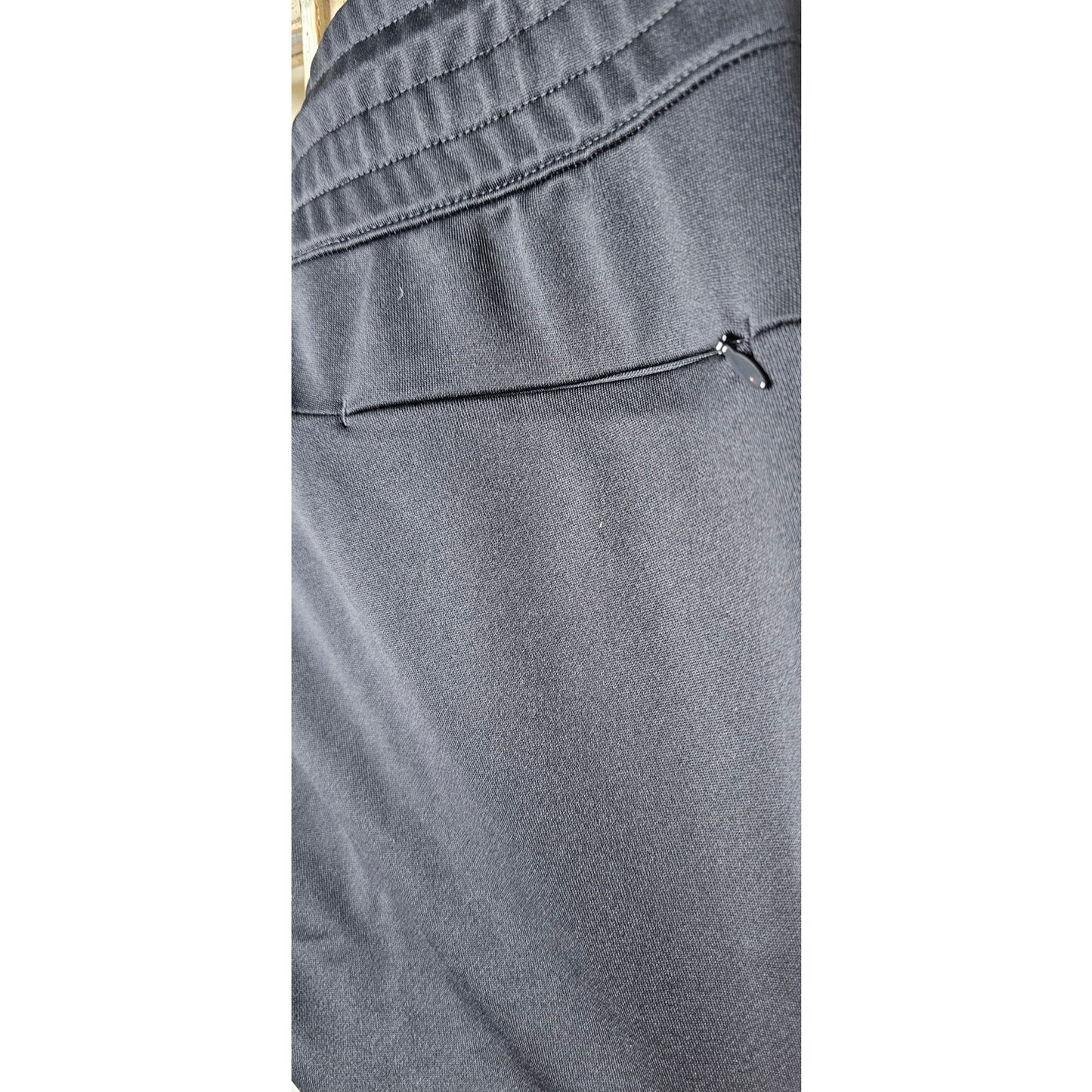 NWT Adidas Sprint Golf Pants with Snaps on lower leg zip side pockets size Small