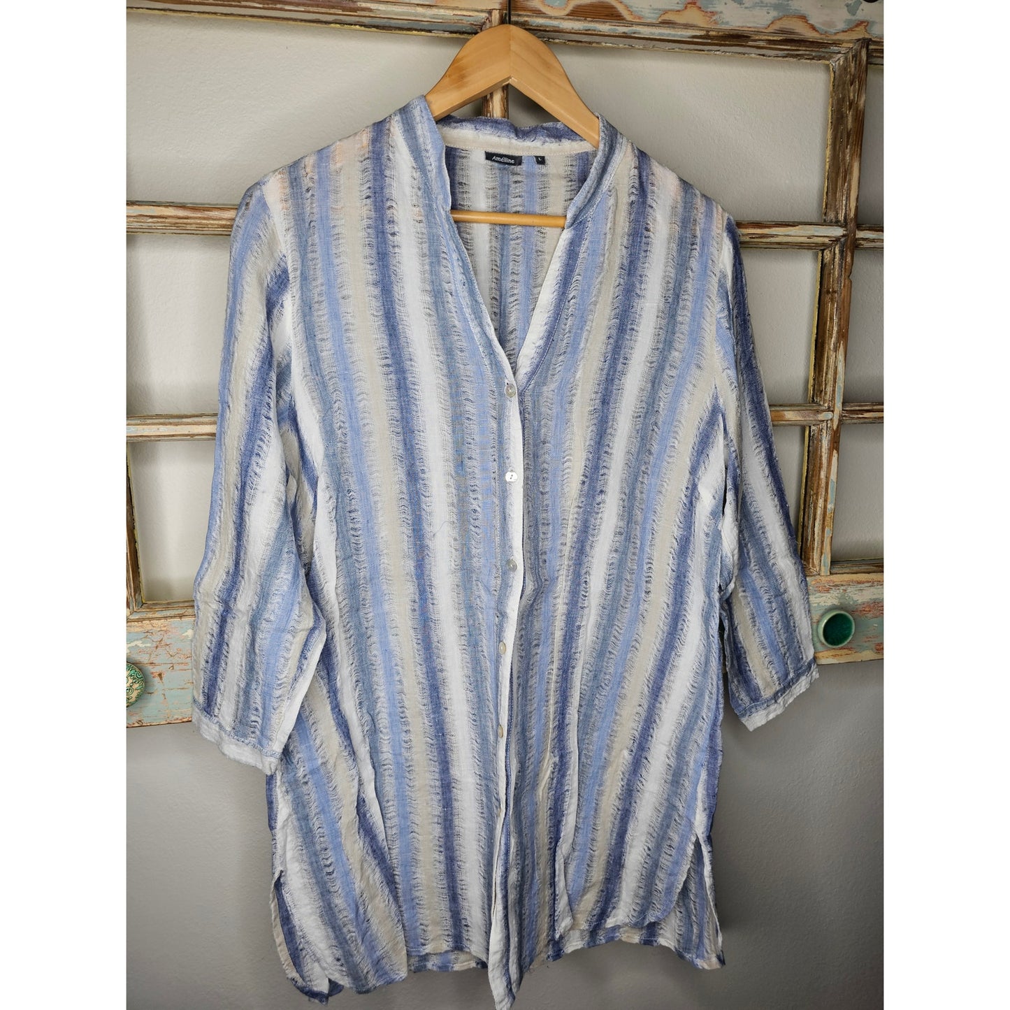Linen Amelline V-neck Striped Button Up with Eyelash Detail Ladies Size Large