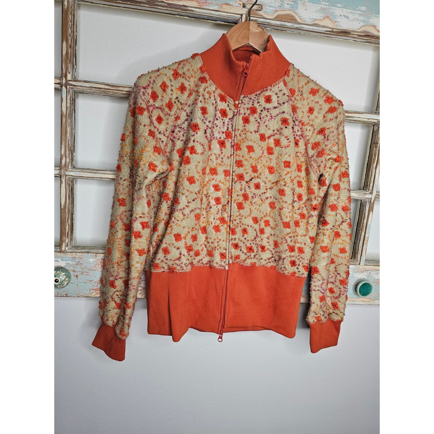 Vintage Athleta Embroidered Long Sleeve Cropped Zip Up Jacket ladies size Medium