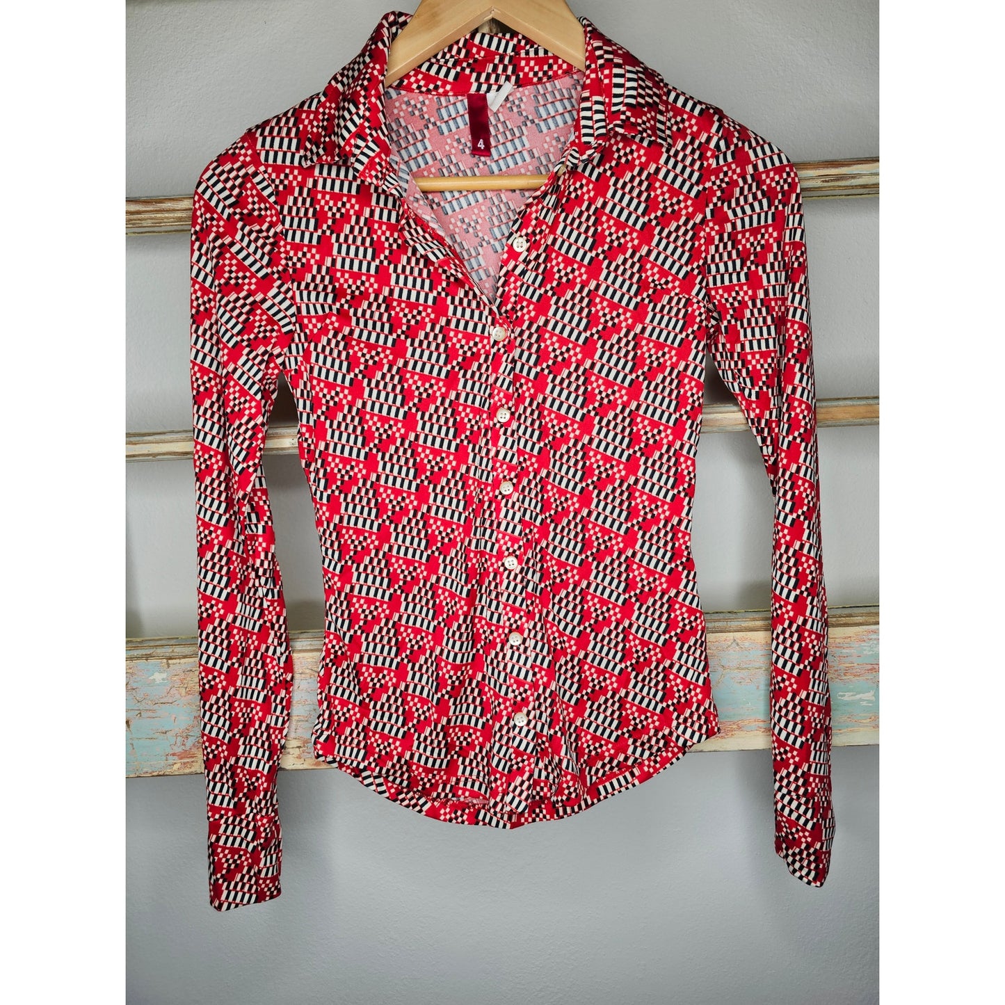 Retro Style Button Up Ladies Shirt with abstract print size 4