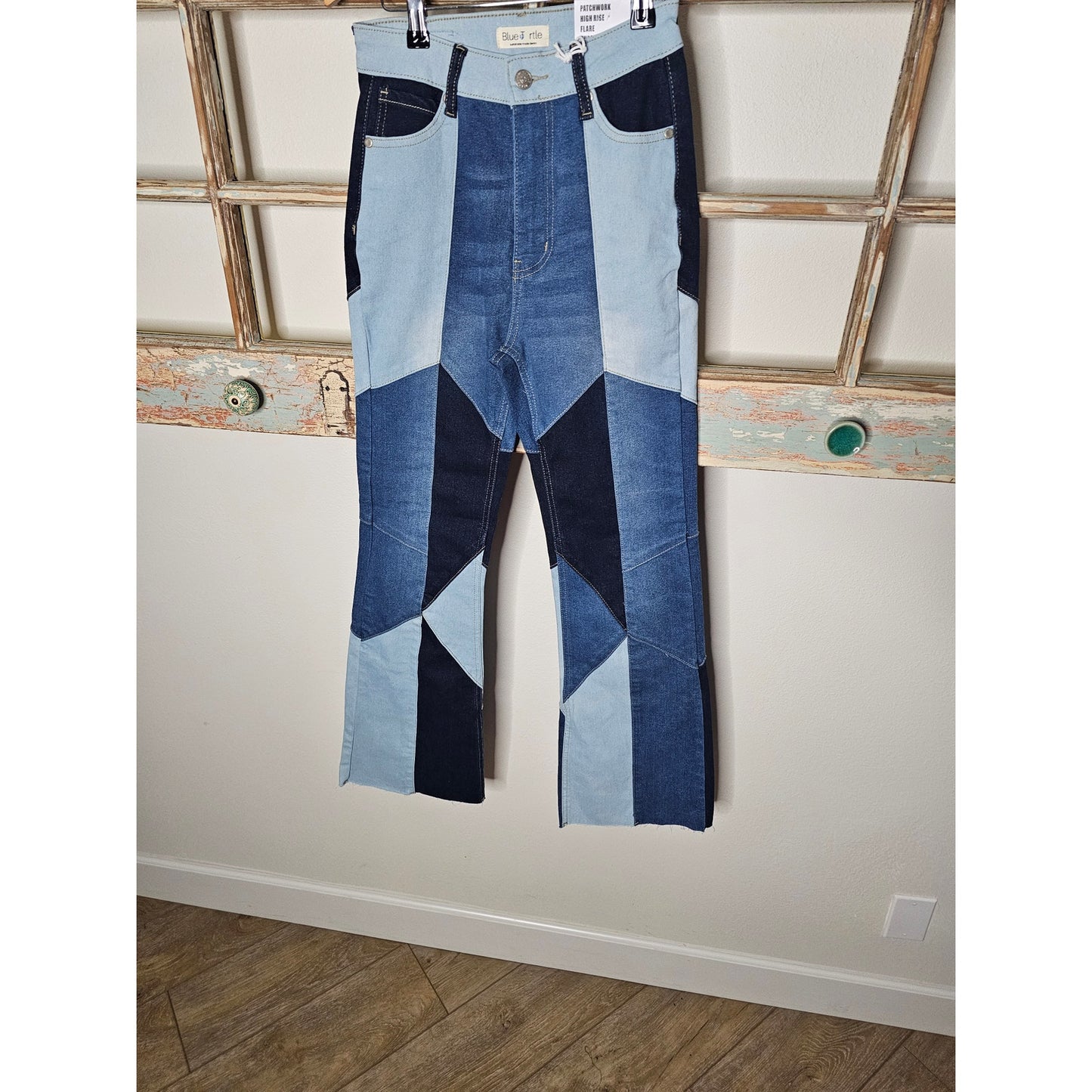 NWT Blue Turtle Patchwork 60's Vibe High Rise Stretch jeans Size 3