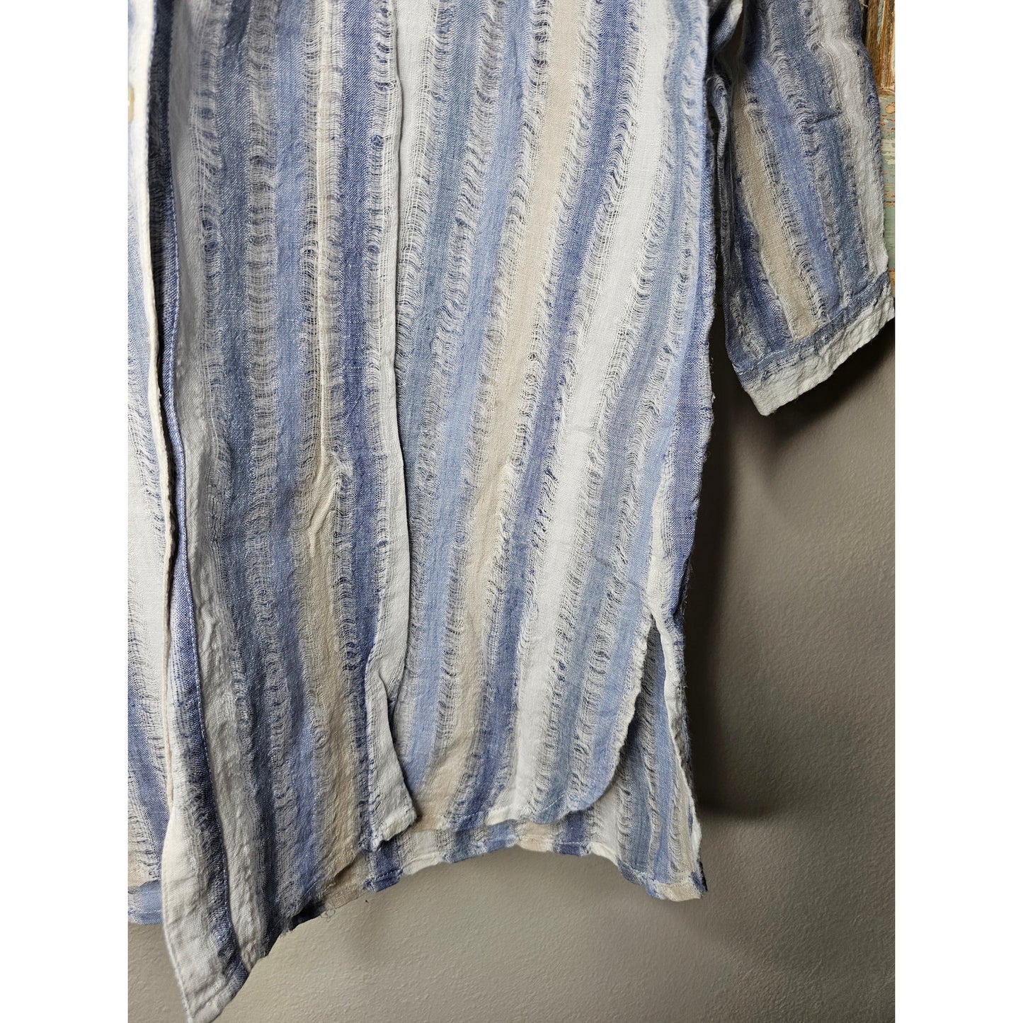 Linen Amelline V-neck Striped Button Up with Eyelash Detail Ladies Size Large