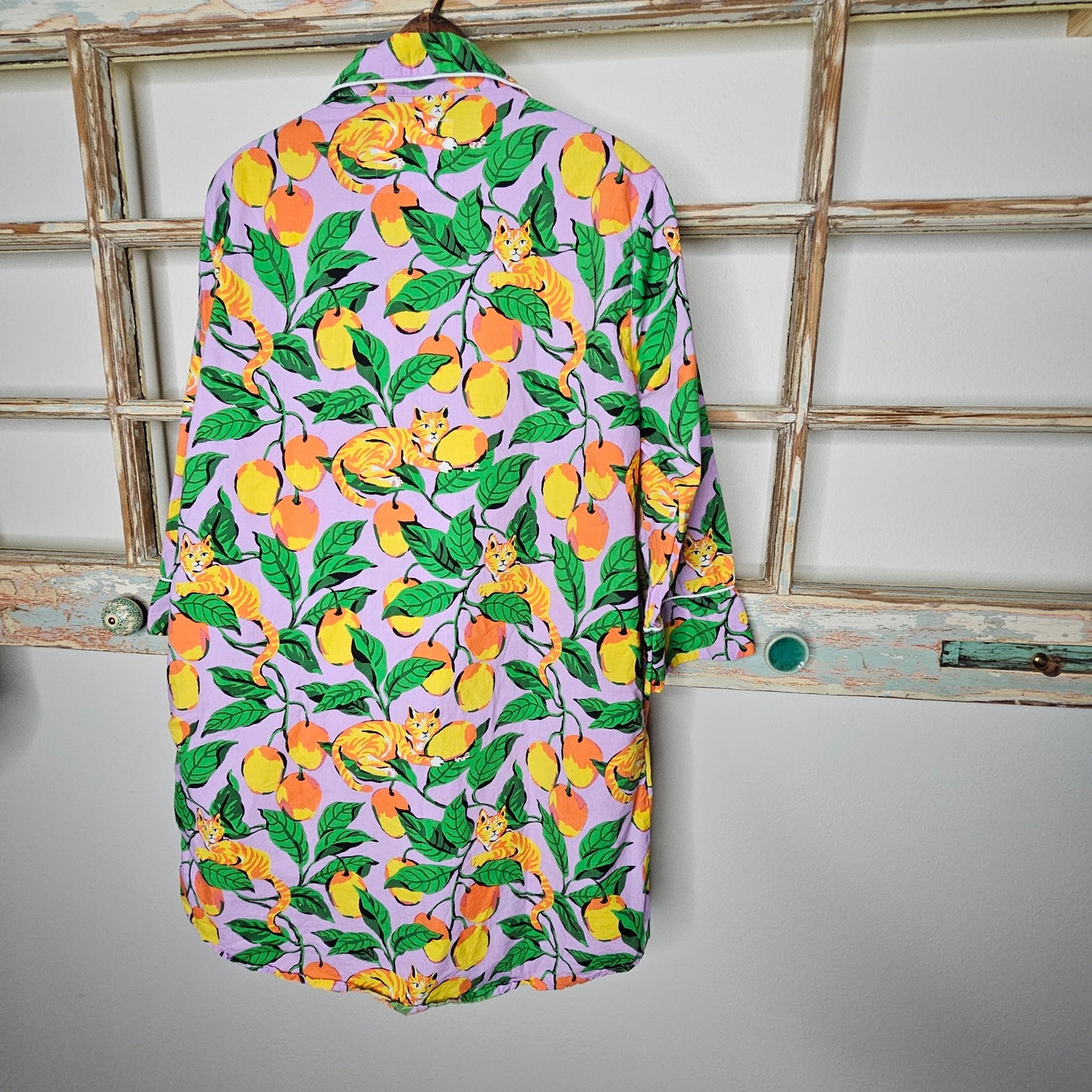 PrintShop Sleep Shirt In Orange Tree Tabby Print Button up Size small