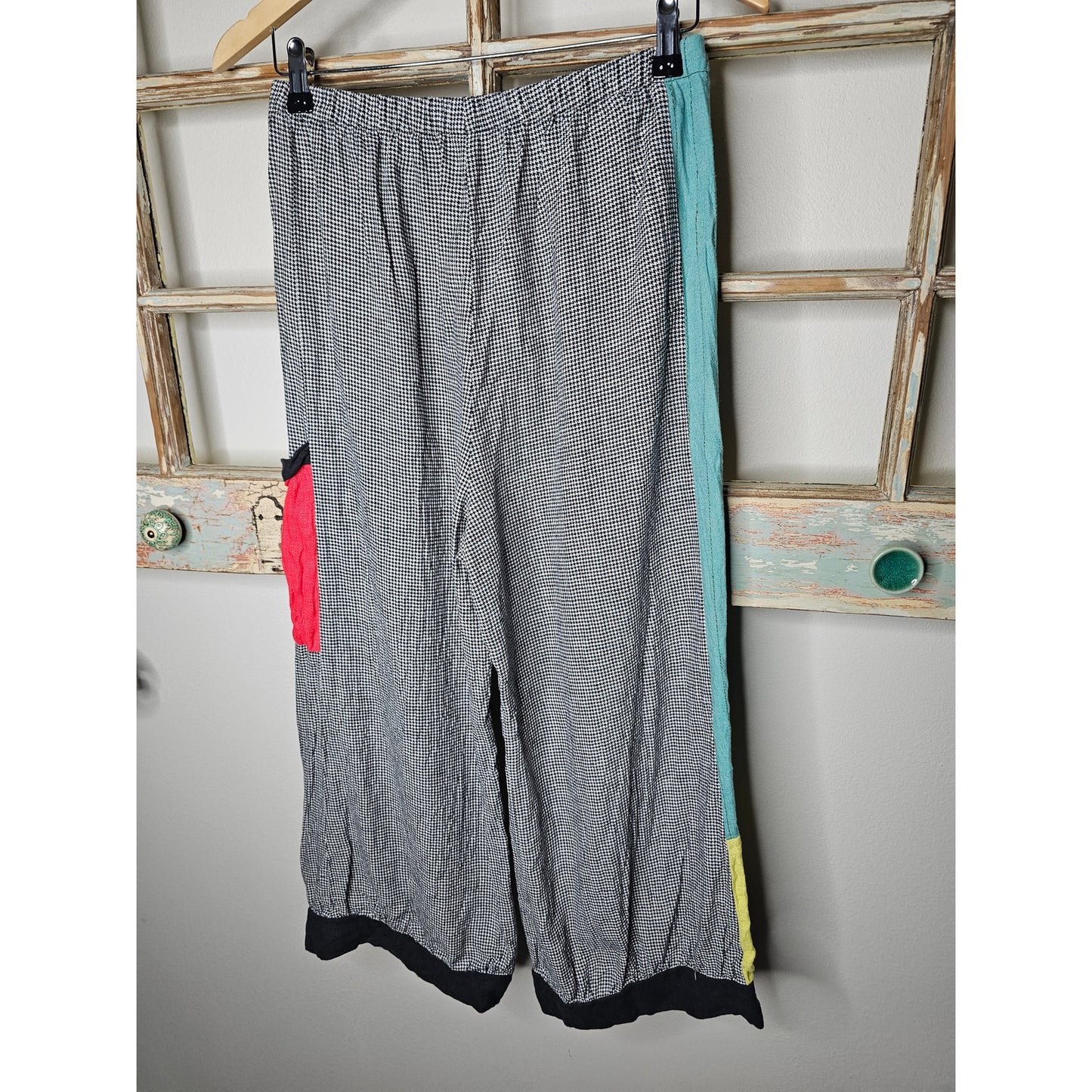 Saint Tropez Khangura The Looker Pants Color Block size Medium