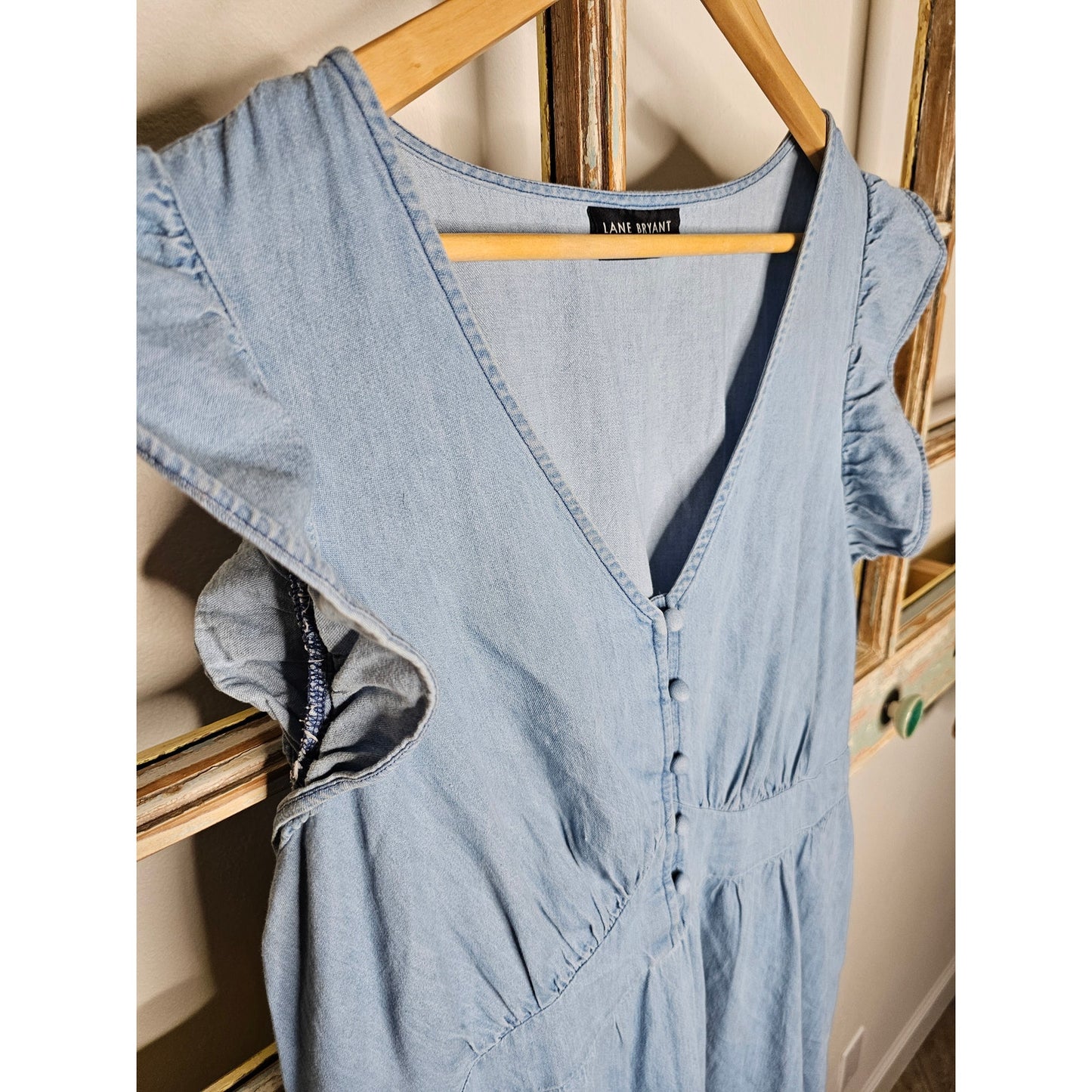 Lane Bryant Denim Chambray V-neck Ruffle Cap Sleeve Dress Ladies size 16