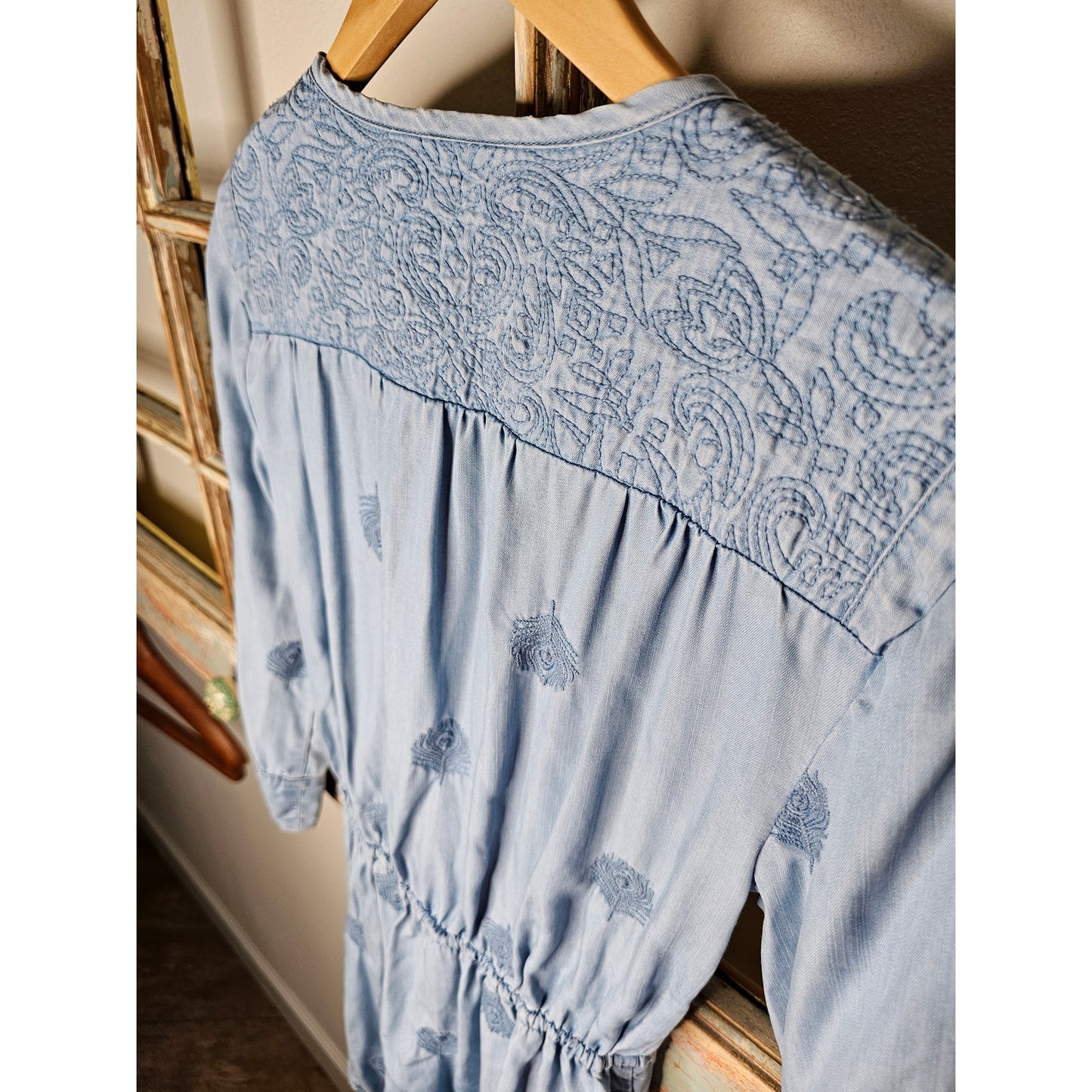 Anthropologie Holding Horses Embroidered 3/4 sleeve Chambray dress size XS