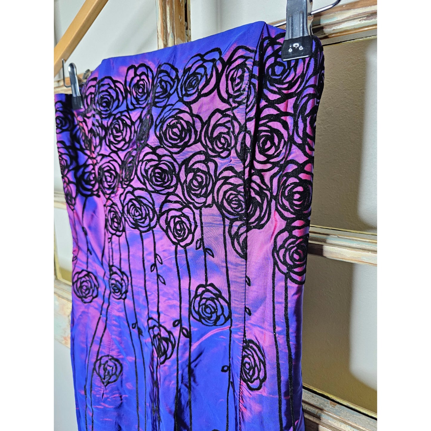 Gunne Sax Vintage Pink/Purple Iridescent Dress W/ Velvet Roses Size 5