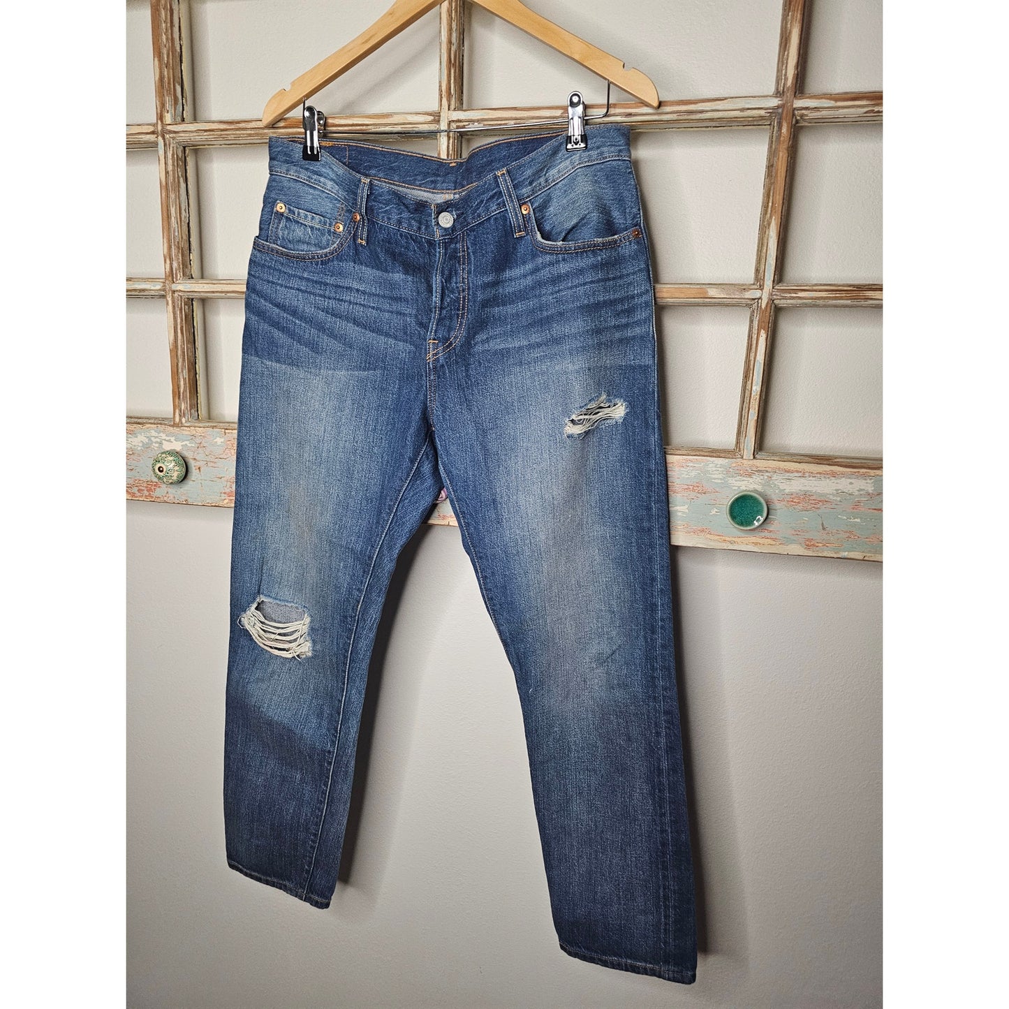 Levi's 501 Buttonfly Med Wash Distressed Ladies size 29 Jeans