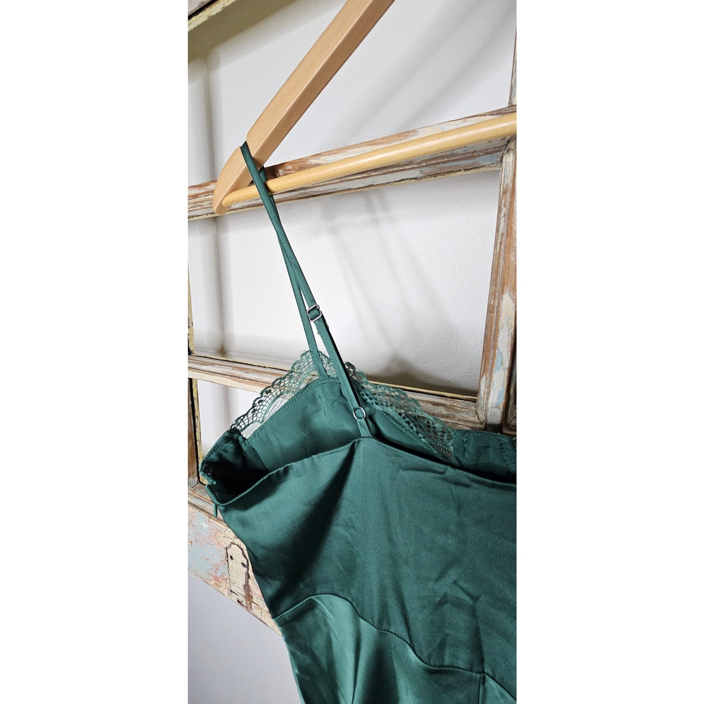 NWT Green Bustier Slip Midi Dress with Lace in Ladies size Small
