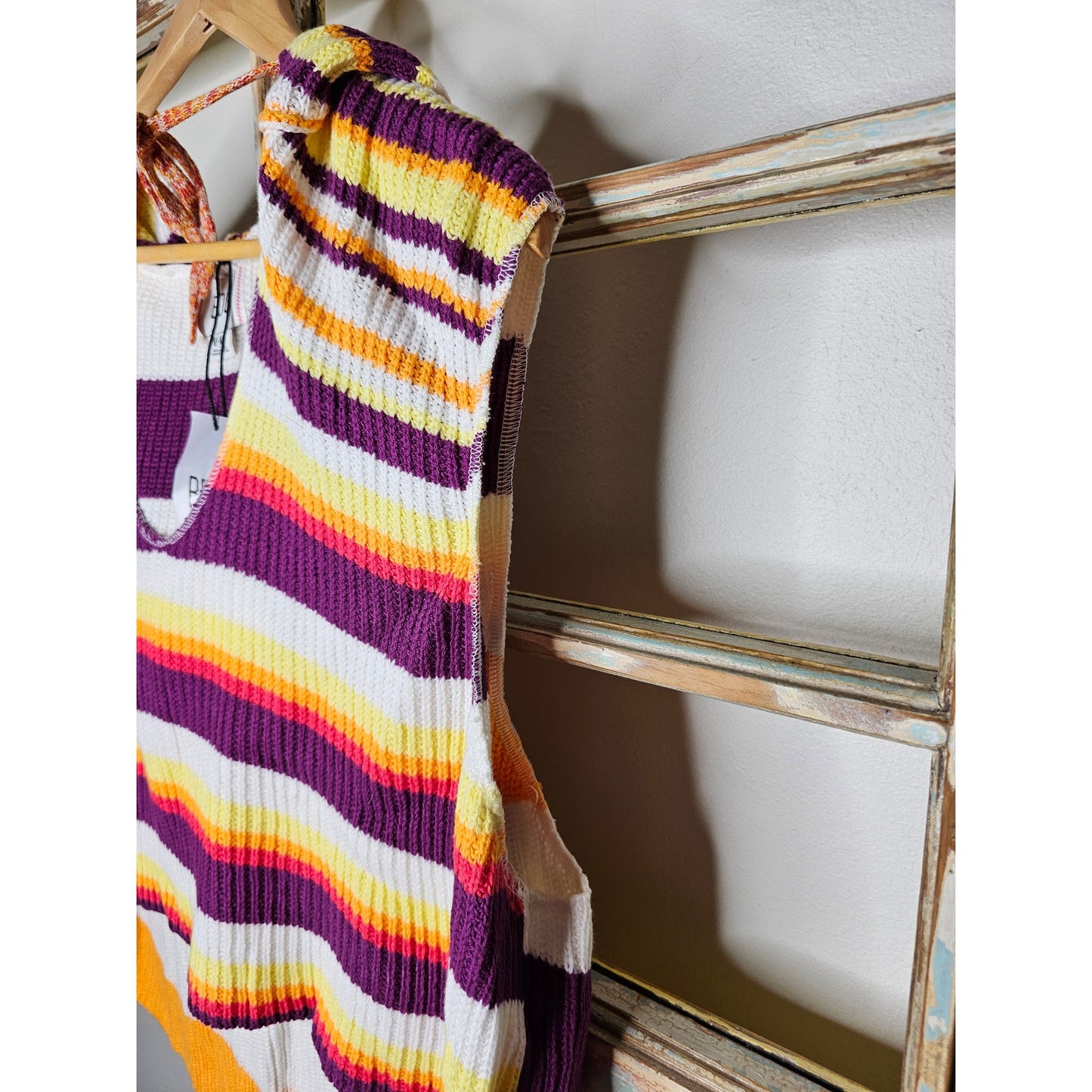 NWT Urban Outfitters Reid Hooded Sleeveless Sweater Vest Ladies size Large
