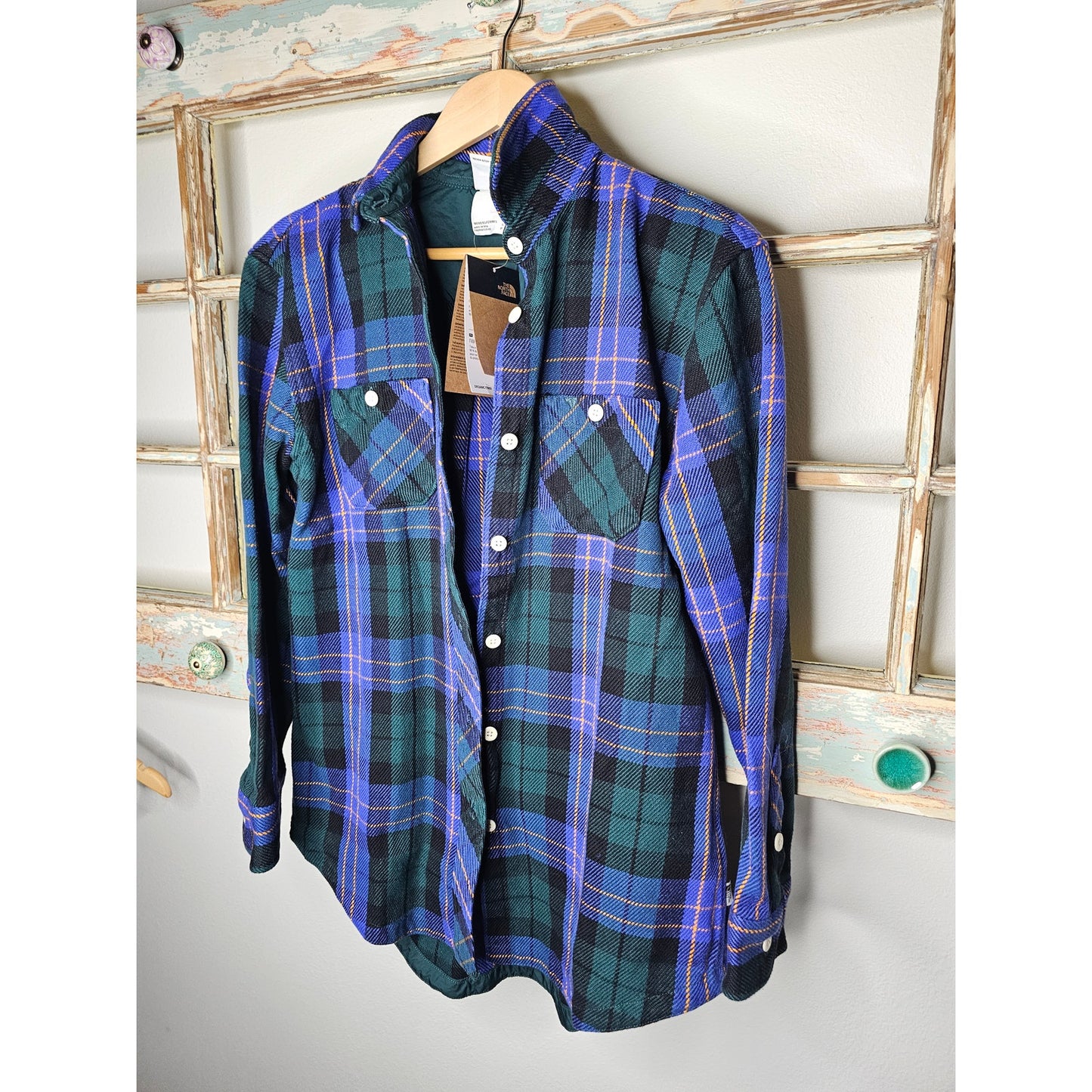 The North Face Flannel Relaxed Fit Button Up Shacket Ladies size Small