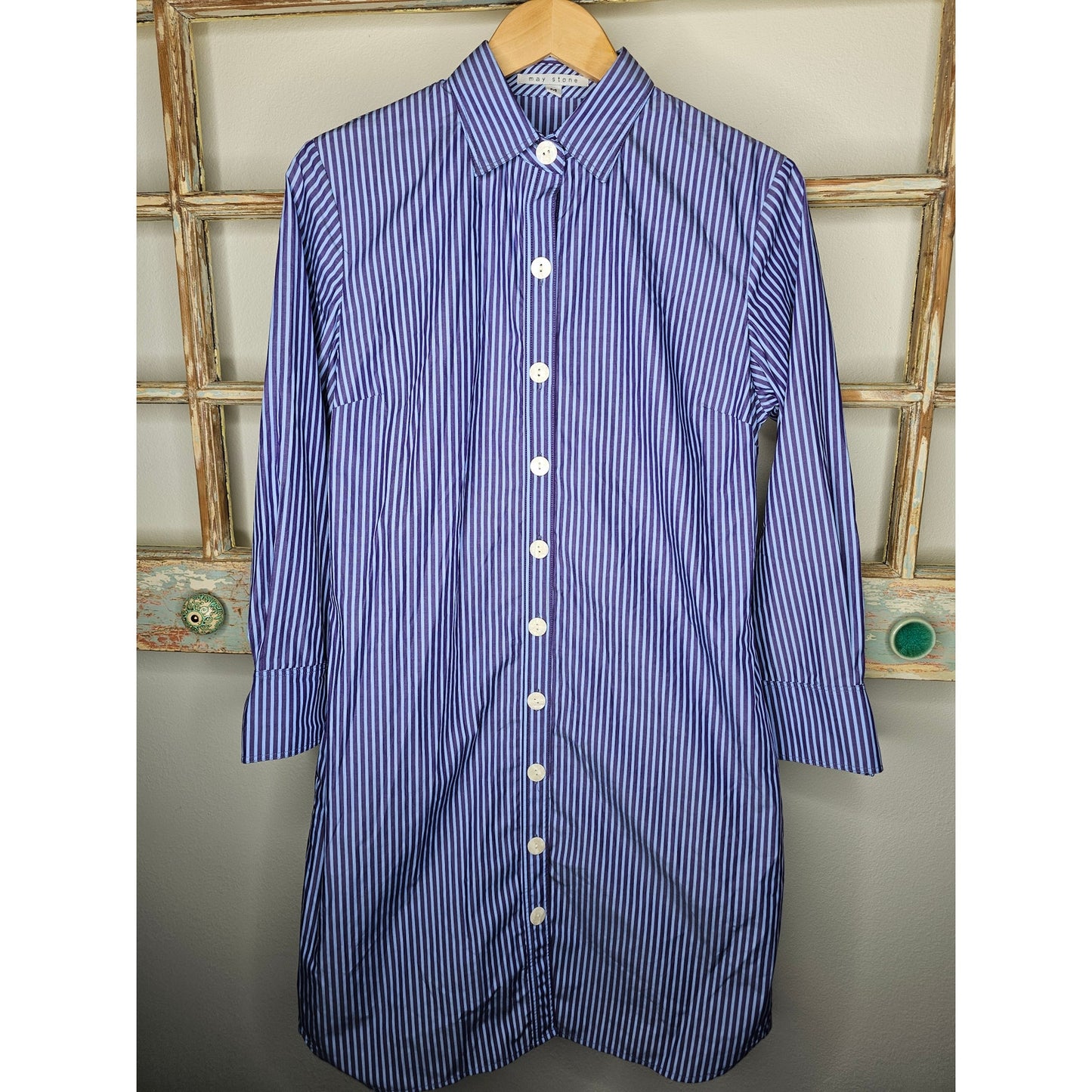 Oxford Striped Dress with Pearlized Buttons Blue/Purple Ladies size Medium