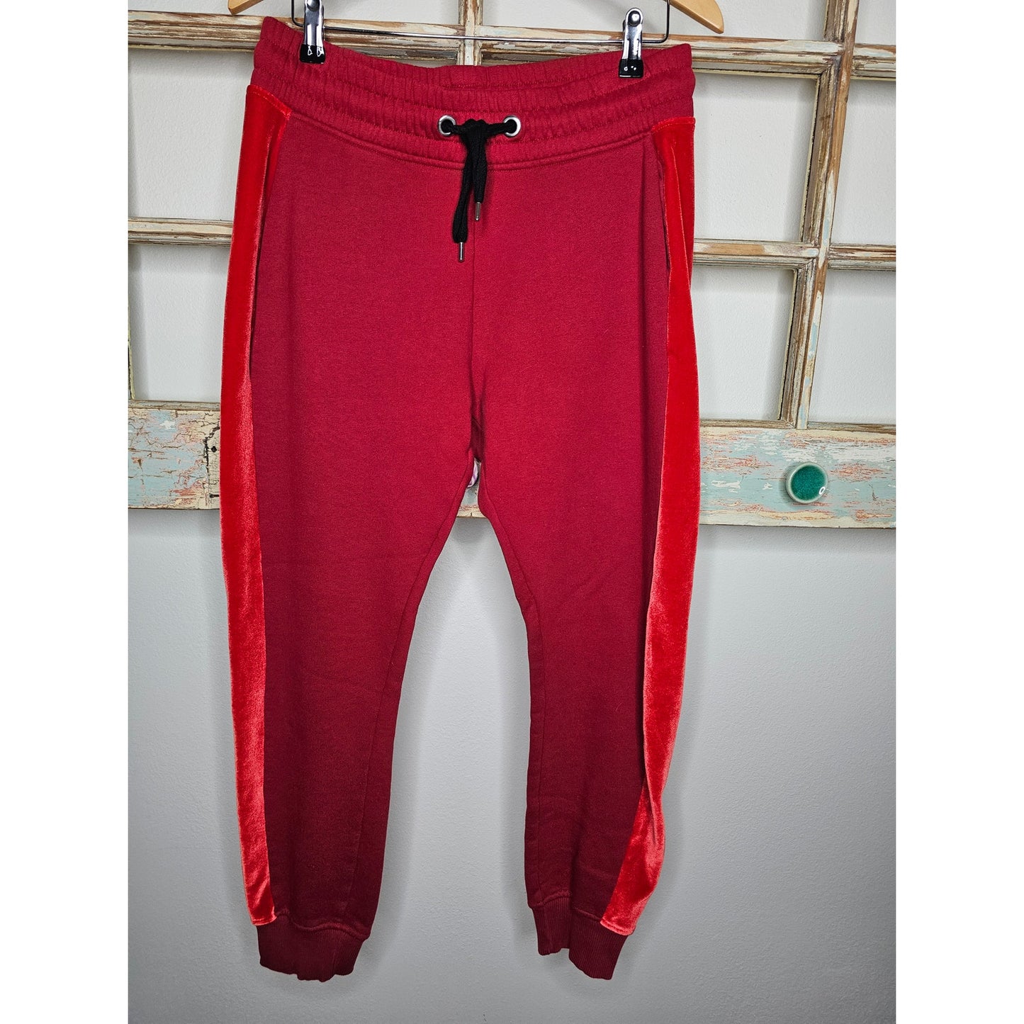 Ivy Park Red Joggers Sweatpants Chili red Velour side Panel Size Small
