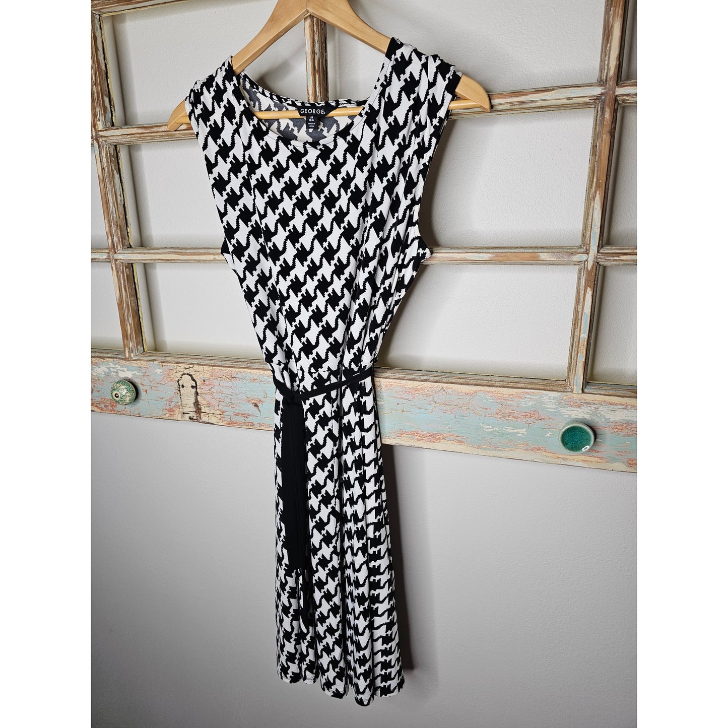 George Houndstooth Knee-length Sleeveless Dress Ladies size Large