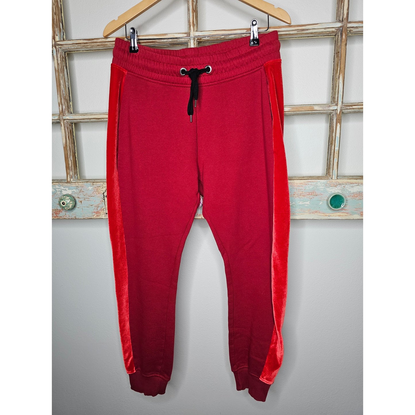 Ivy Park Red Joggers Sweatpants Chili red Velour side Panel Size Small