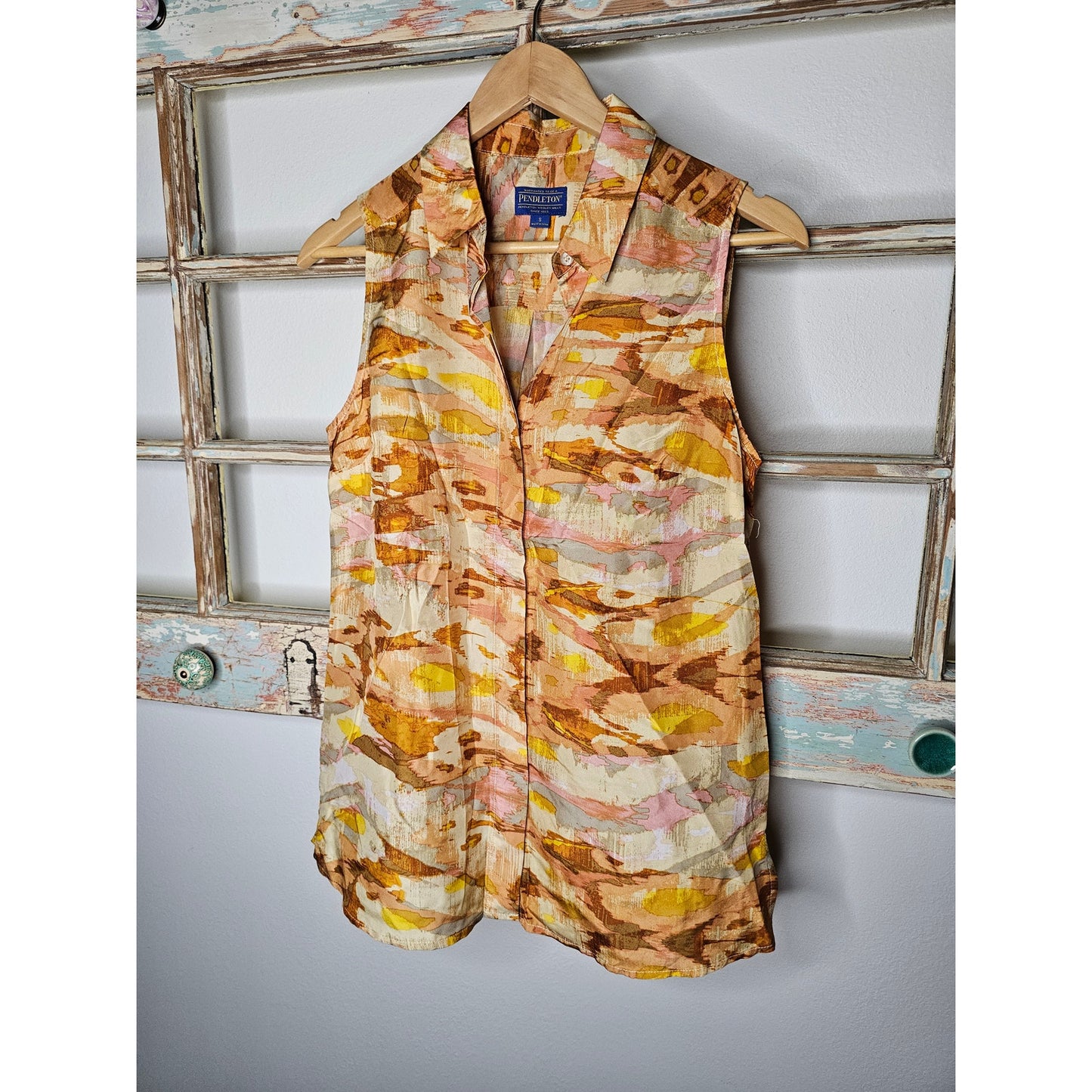 Pendleton 100% Silk Yellow/Pink Camo Button up Sleeveless Top Size Small