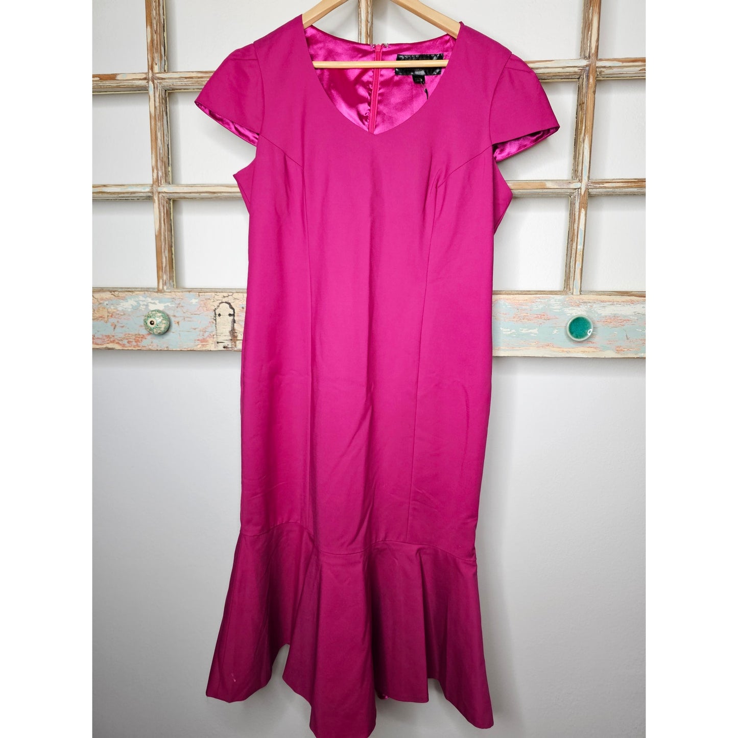 NWT Christian Siriano Magenta Midi Dress with Ruffle Hem Size 14