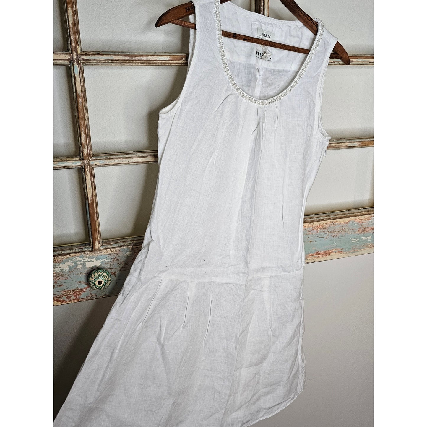Linen Dress White Drop Waist Pearl Accents by Malvin Germany Ladies size Small