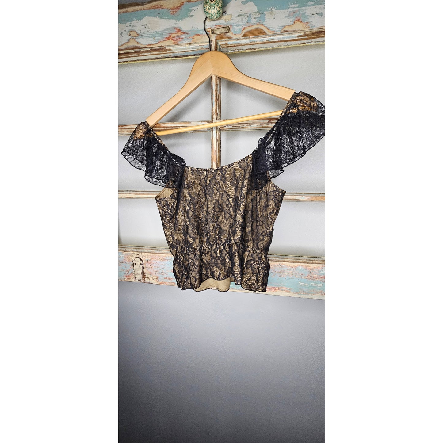 William B Lace Top with flutter lace shoulder strap size small