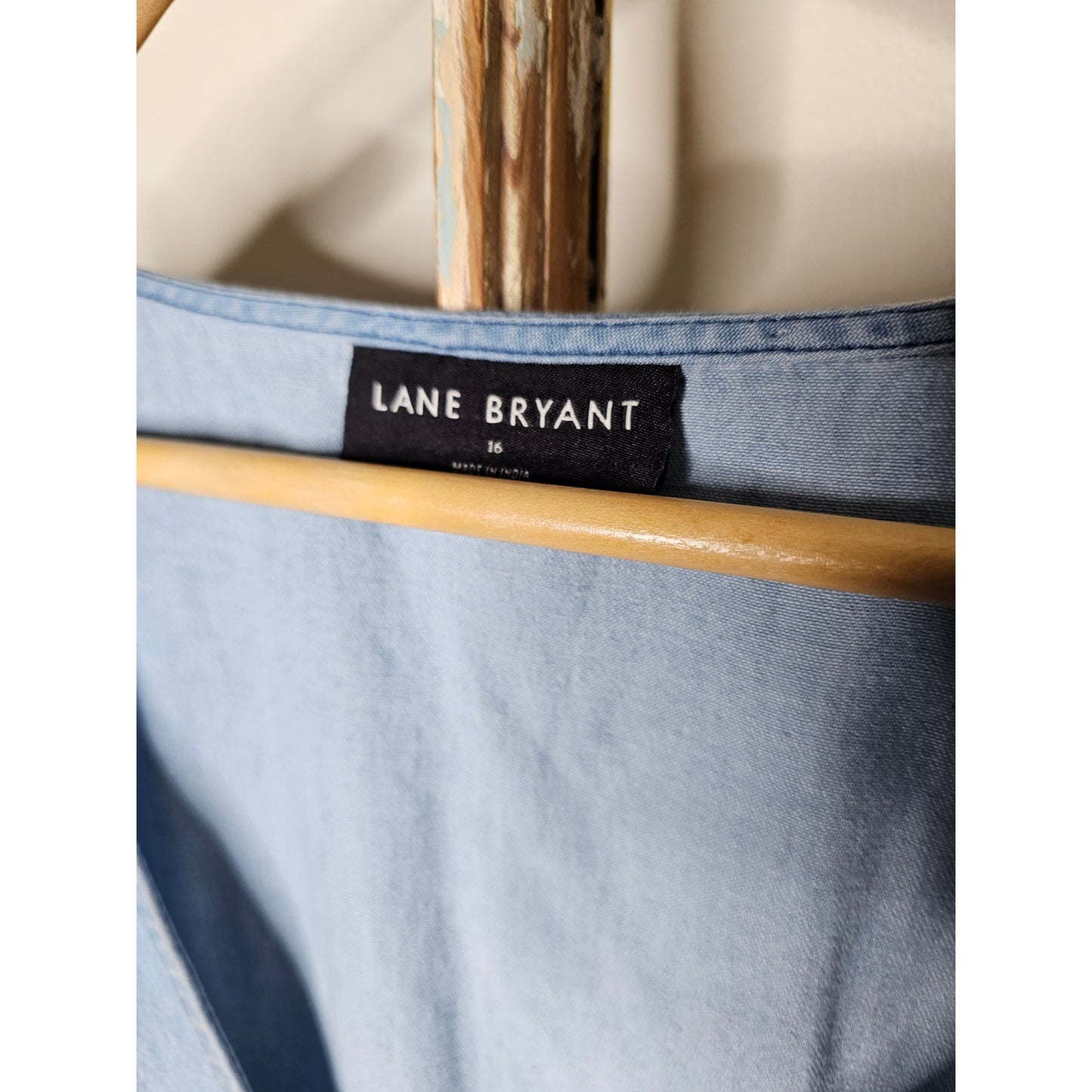 Lane Bryant Denim Chambray V-neck Ruffle Cap Sleeve Dress Ladies size 16