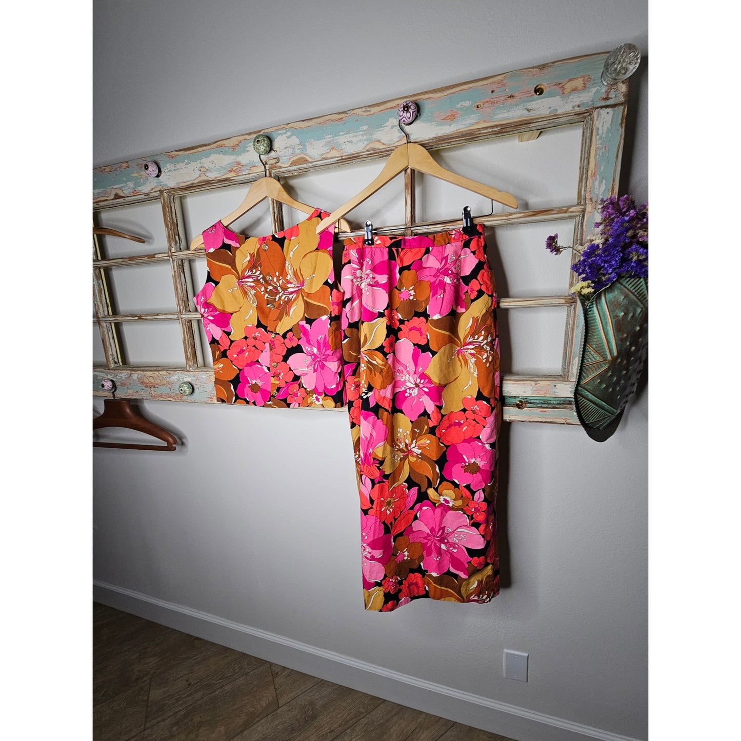 Vintage Hawaiian RenJoy Two-piece Midi skirt with sleeveless Top size Large