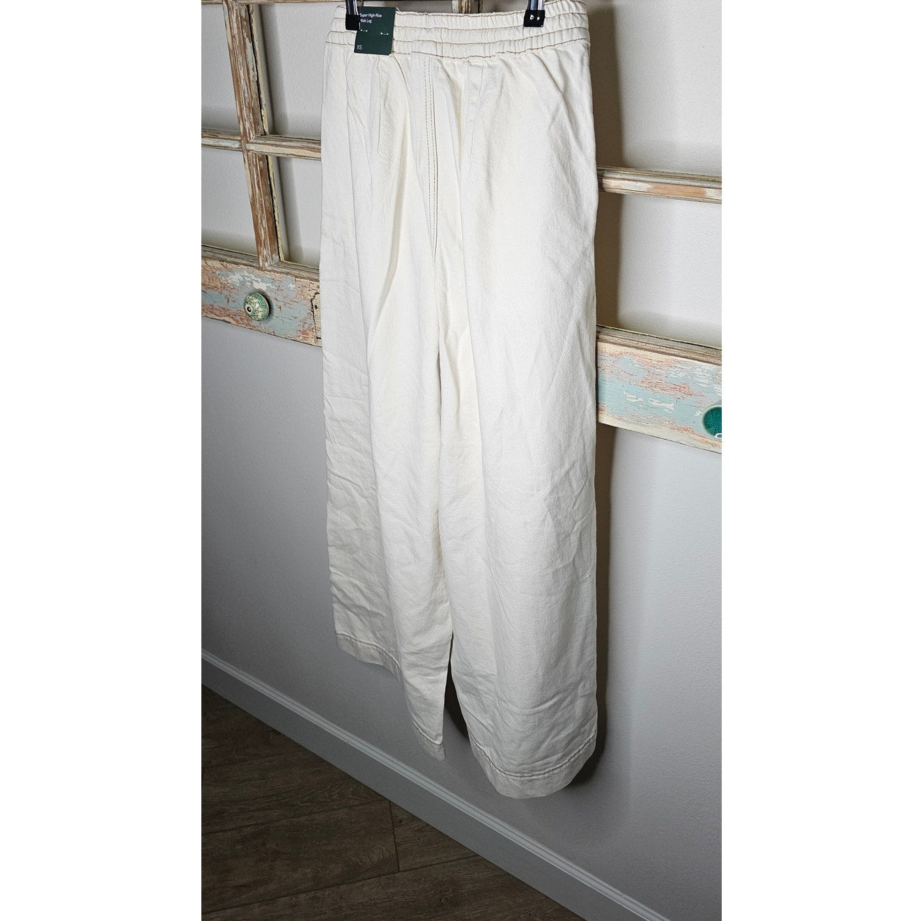 NWT Wide Leg Denim Ecru Pants / Jeans Ladies size XS