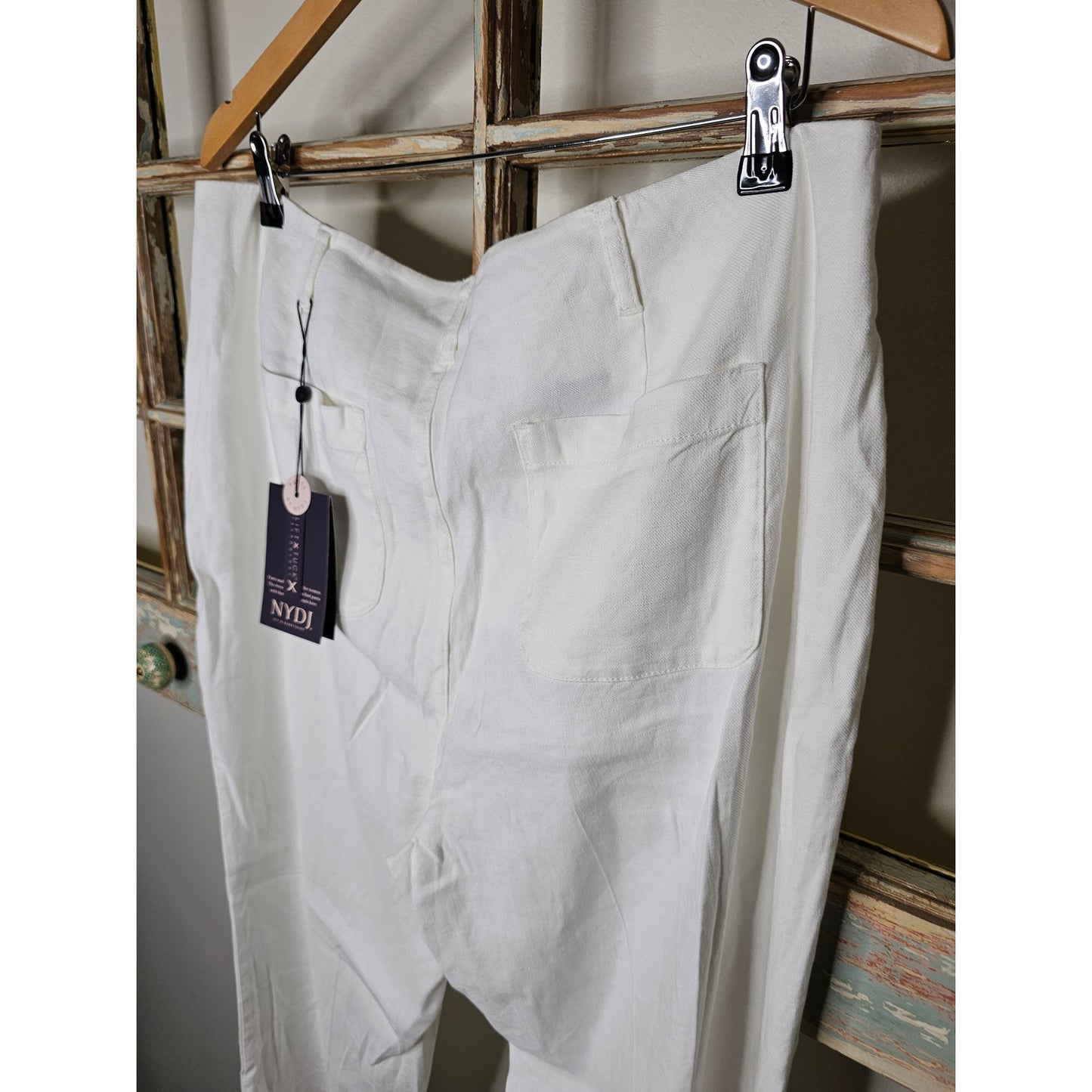 NWT NYDJ Optic white Linen Blend Lift/Tuck Pants Ladies size 14