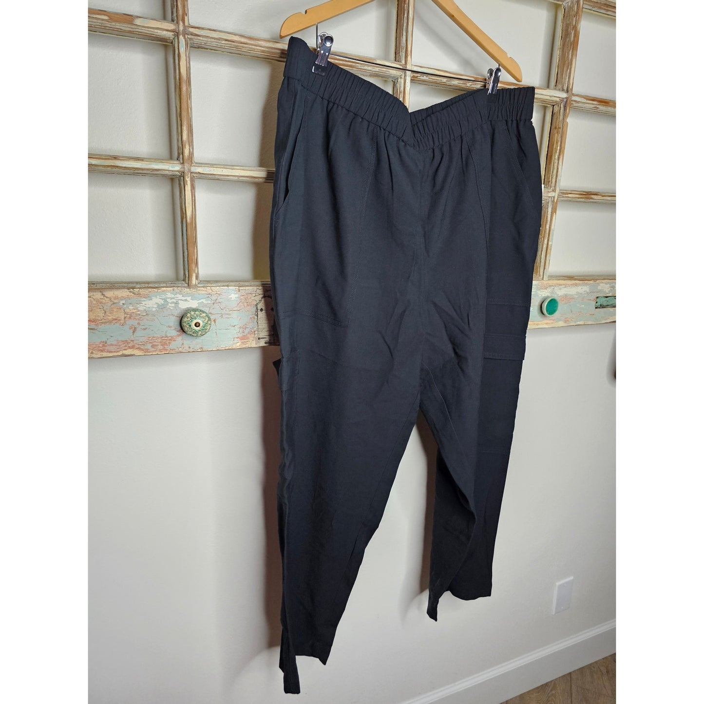 NWOT Black Flowy Rayon Pants With Pockets Ladies size 2X