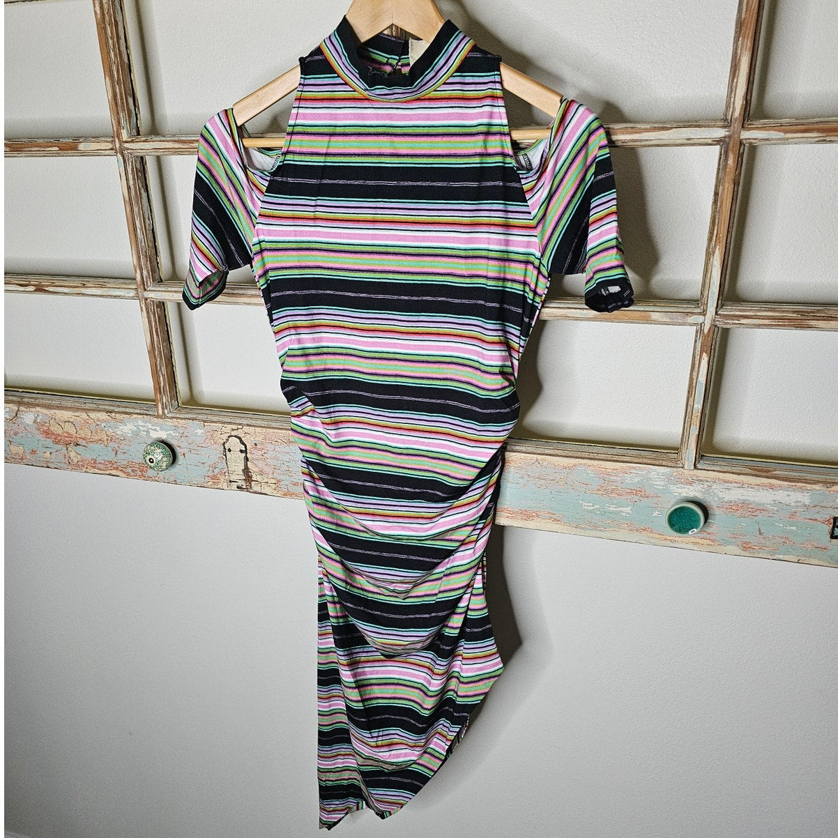 NWT Artelier Nicole Miller Ladies size Medium Striped Cold Shoulder Dress