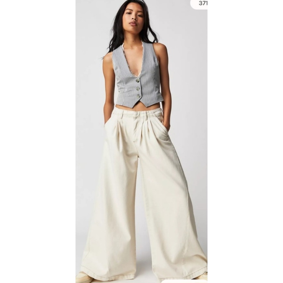 NWT Wide Leg Denim Ecru Pants / Jeans Ladies size XS