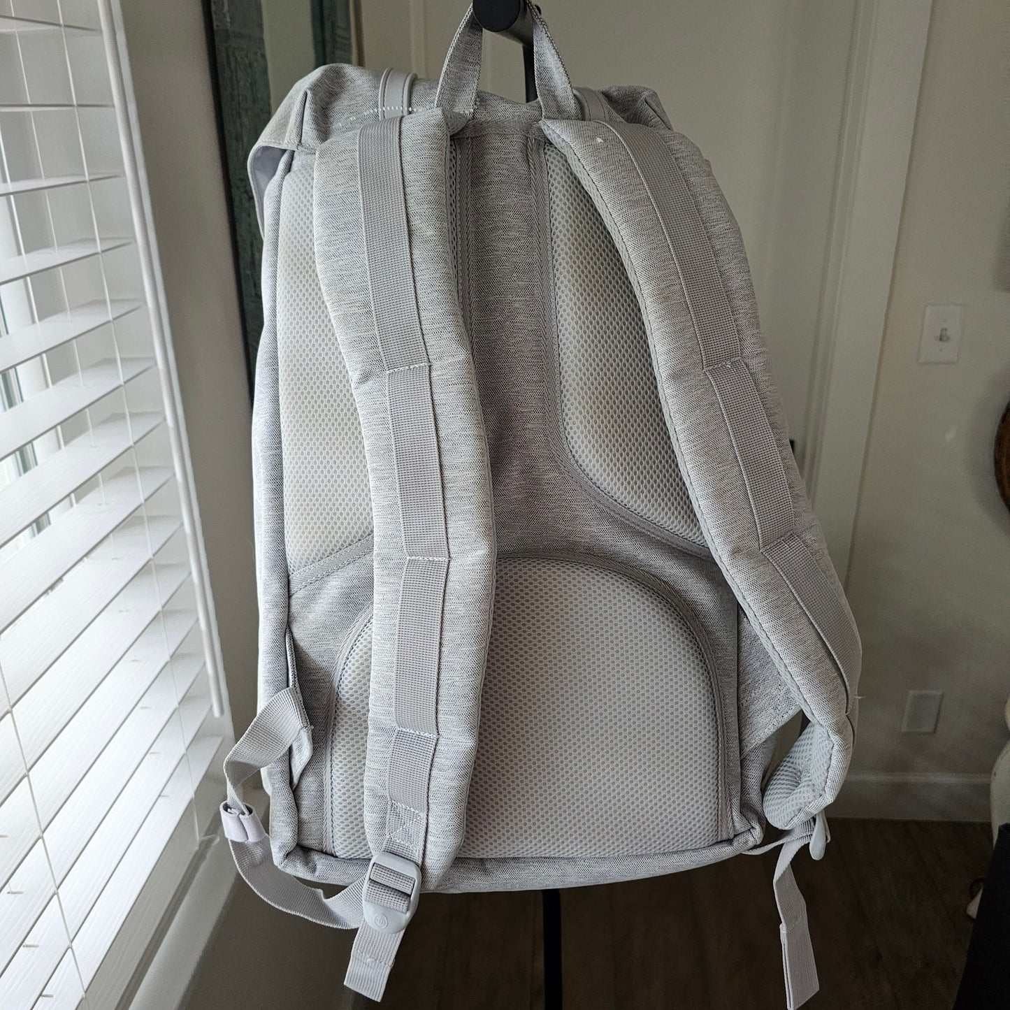 NWOT Herschel Supply Little America Light Grey Neutral Backpack