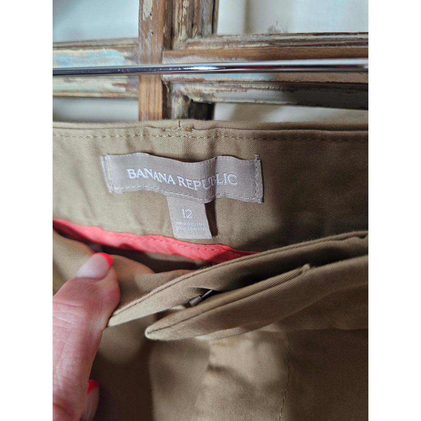 Banana Republic Khaki Women's Casual Chino Shorts size 12