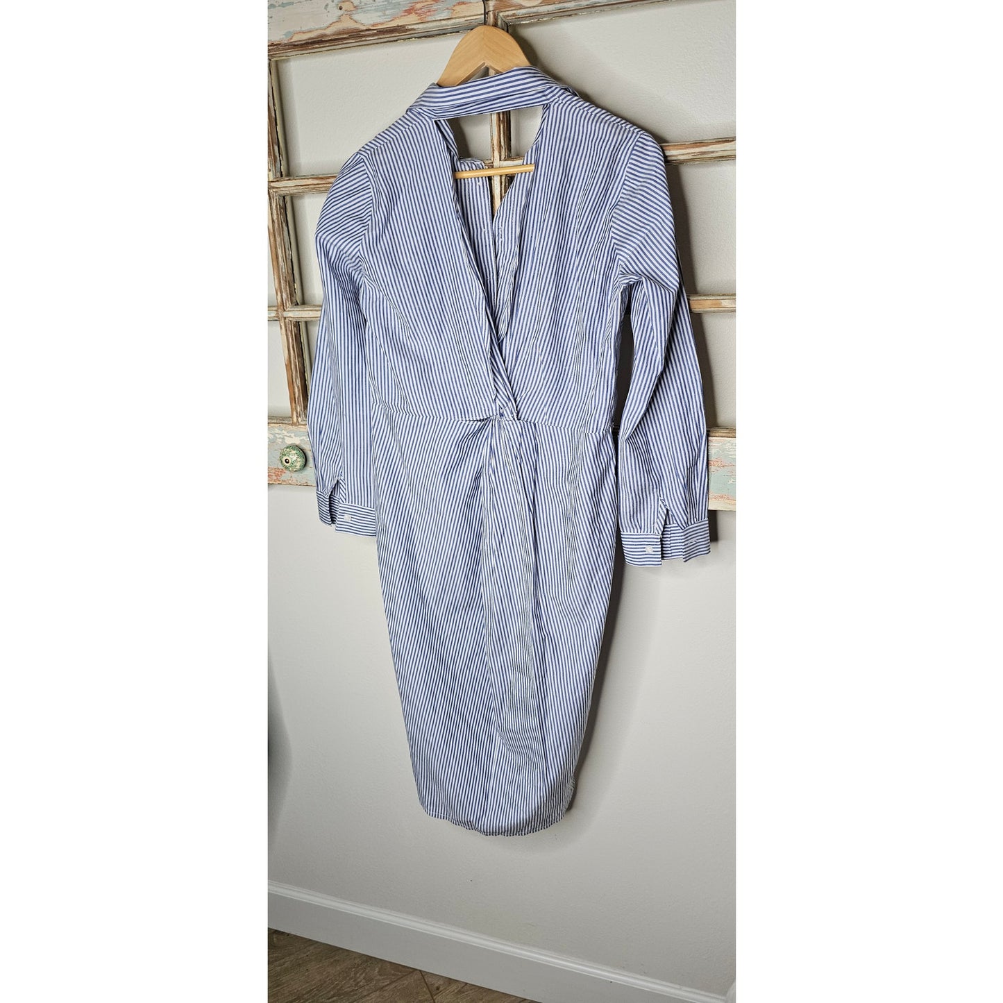 Matilda Navy & White Oxford Button Down High Low V-back Dress size 4