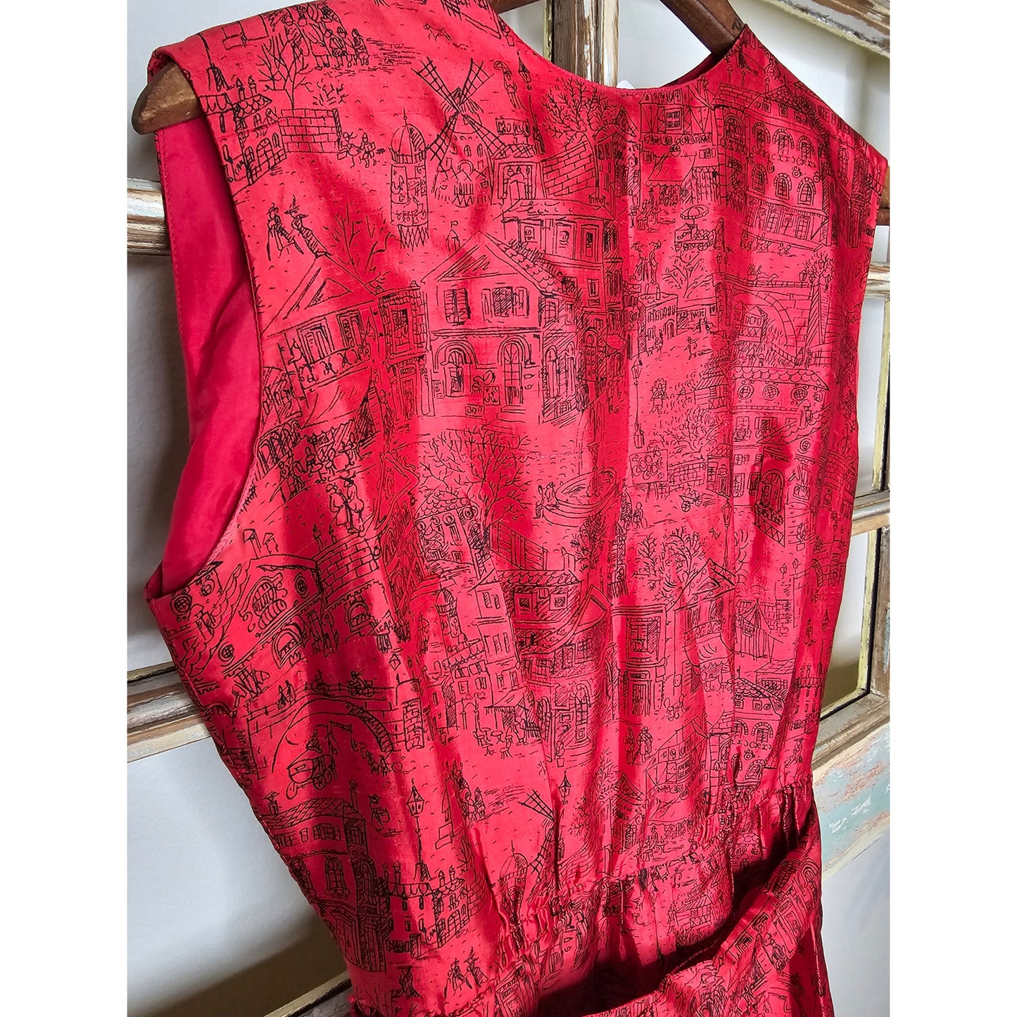 Vintage Lanz Red Silk Dress With sketched Street Scene knee length size small