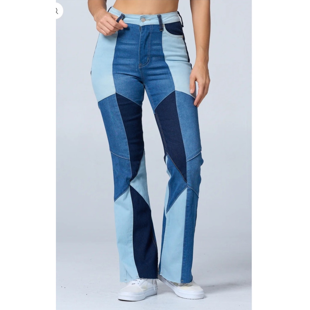 NWT Blue Turtle Patchwork 60's Vibe High Rise Stretch jeans Size 3