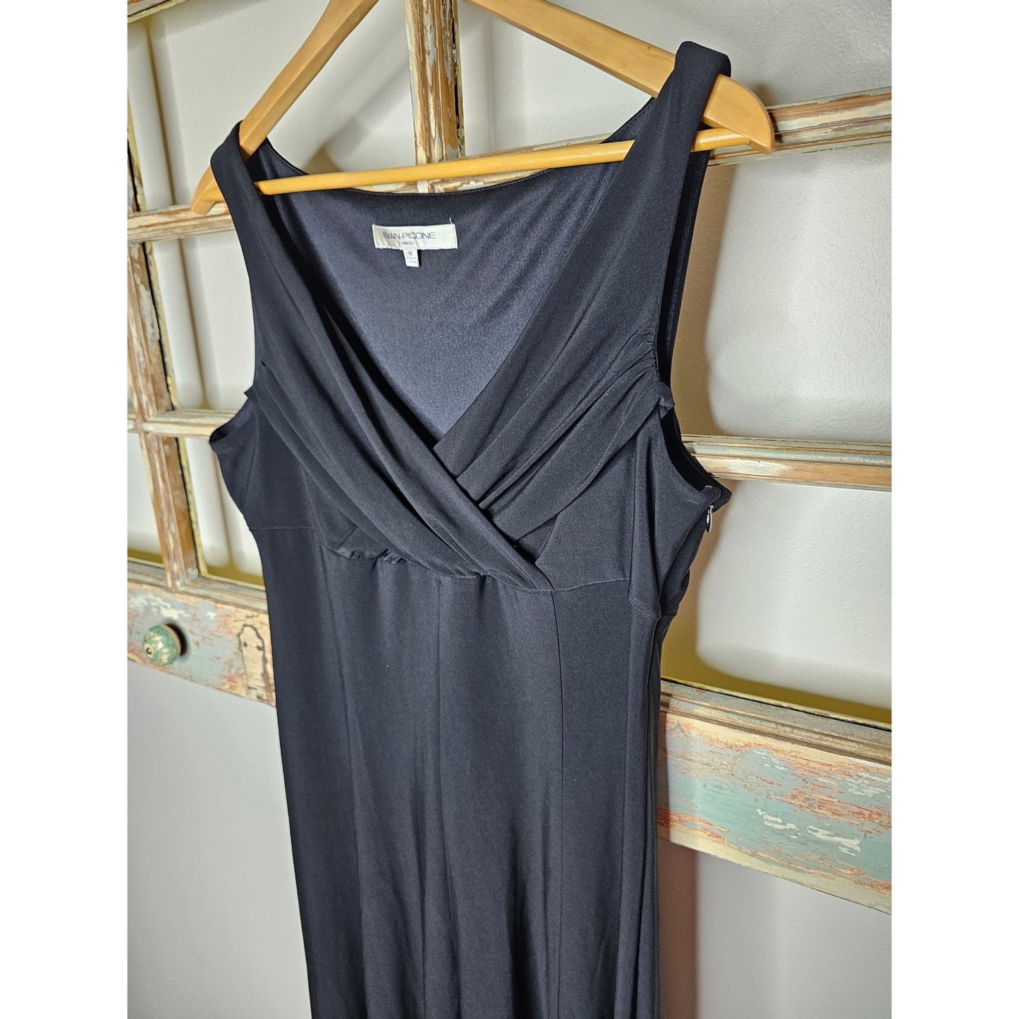 Evan-Picone Black Sleeveless Fit and Flare Midi Dress Ladies size 16