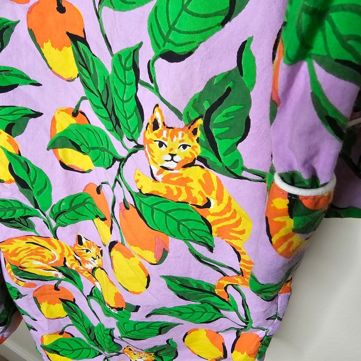 PrintShop Sleep Shirt In Orange Tree Tabby Print Button up Size small