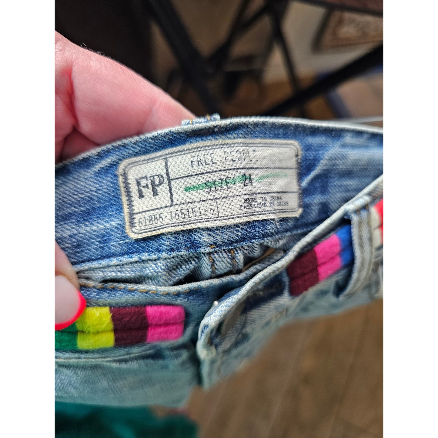 Free People Eliot Embroidered Waistband Denim Jean Shorts Size 24