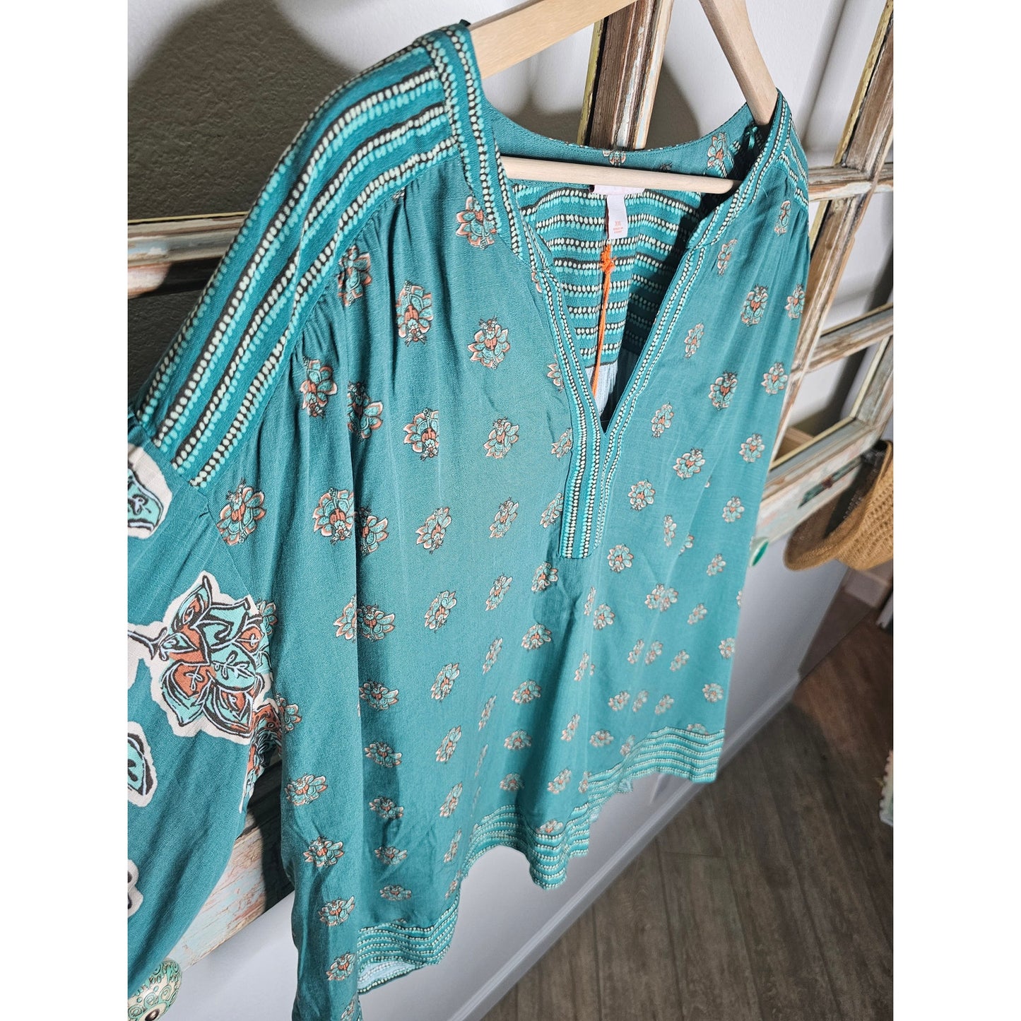 NWT Boho Split Neck 3/4 Sleeve Allover Floral Print Ladies Size XXL
