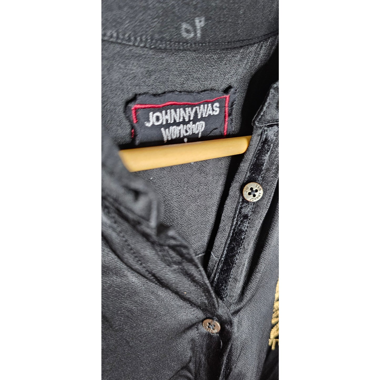 Johnny Was Workshop Black Button Up W/ Gold Embroidery High/low size XS