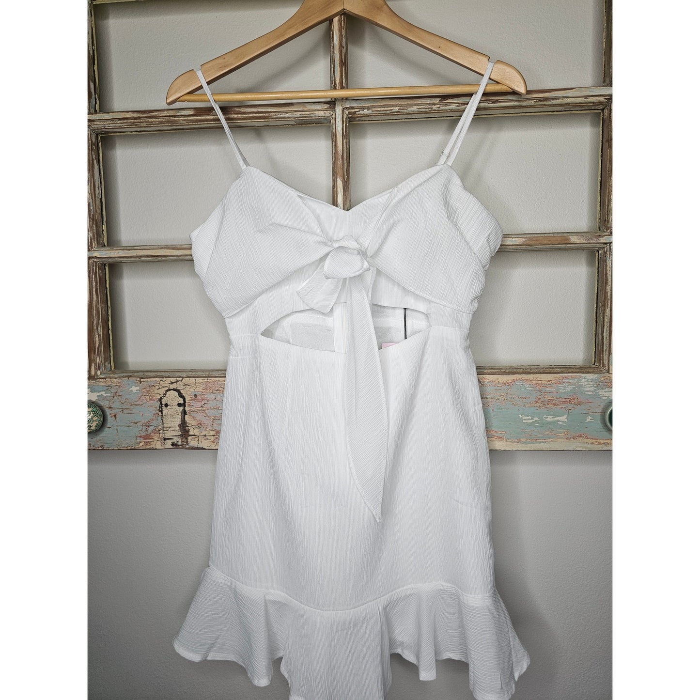 NWT Hello Molly White Cut Out Dress Bride/ Shower/ Bachelorette Size 6