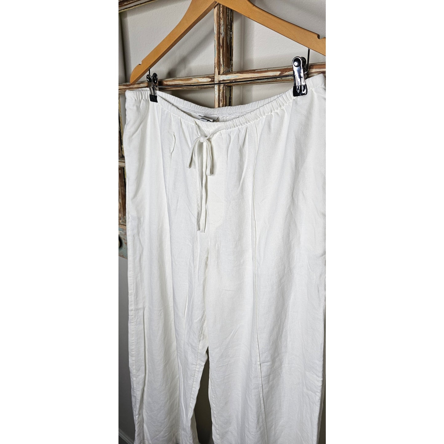 NWT Linen White Pants Wide Leg With Pockets Ladies size Large